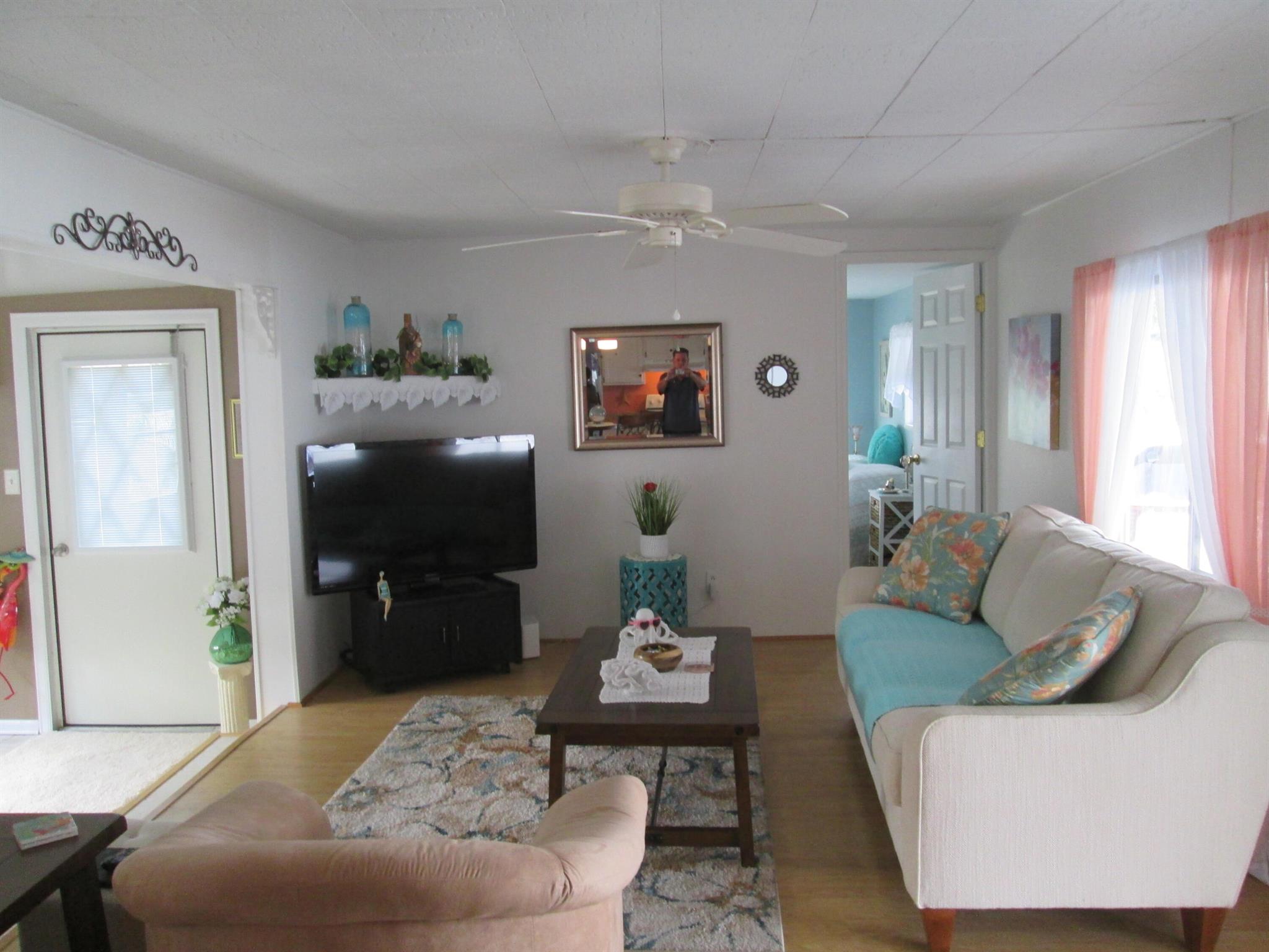 NORTHERN PINES MOBILE HOM - Residential