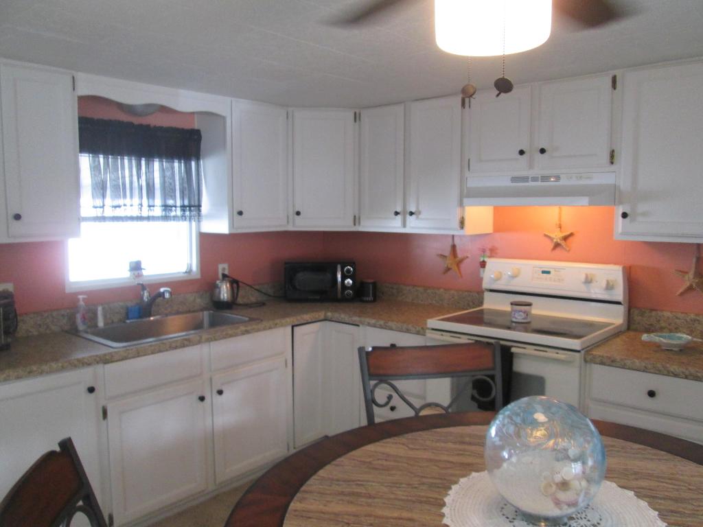 NORTHERN PINES MOBILE HOME PARK 3 - Residential