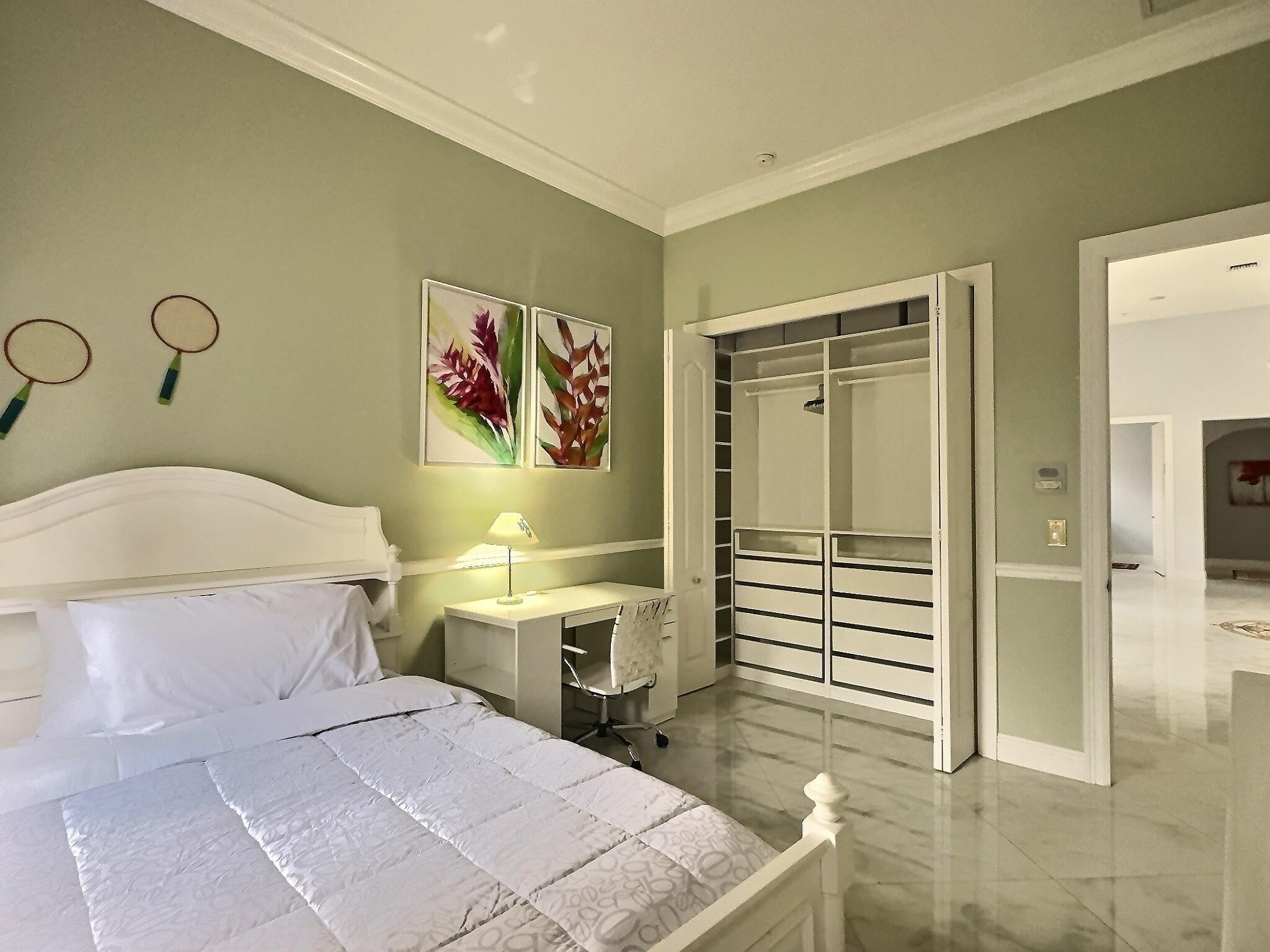 Parkwood Estates - Residential Lease