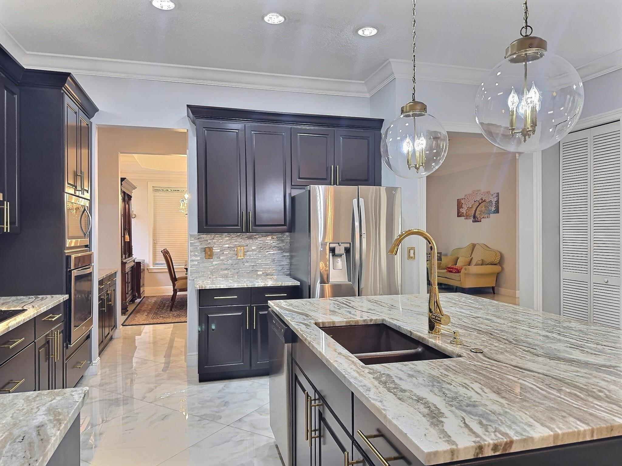 Parkwood Estates - Residential Lease