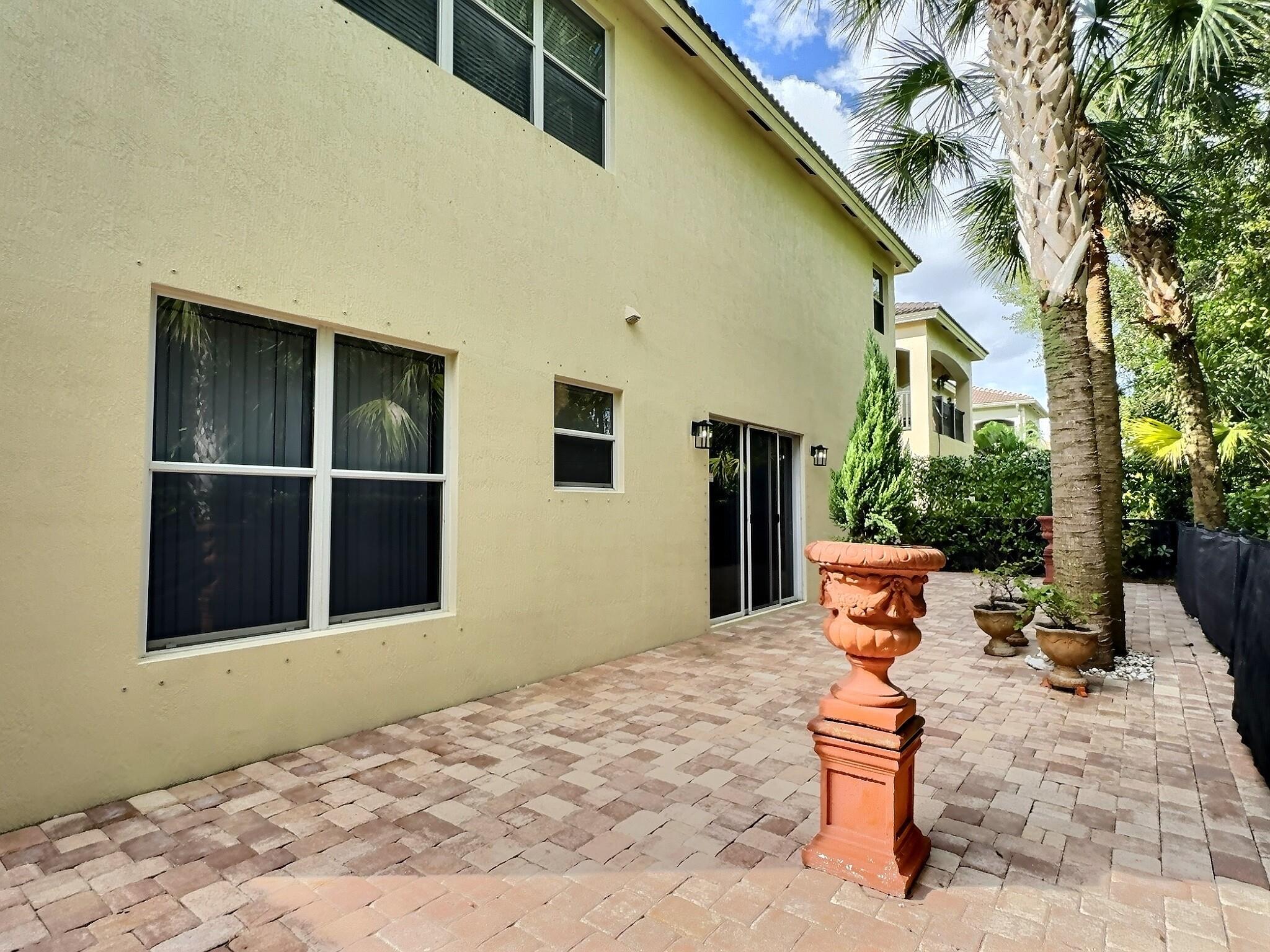 Parkwood Estates - Residential Lease