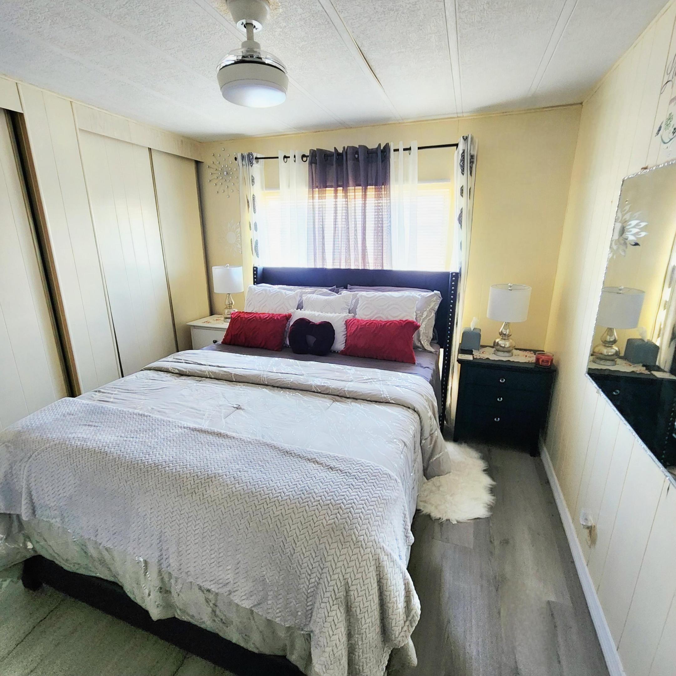 Spanish Lakes Riverfront - Residential