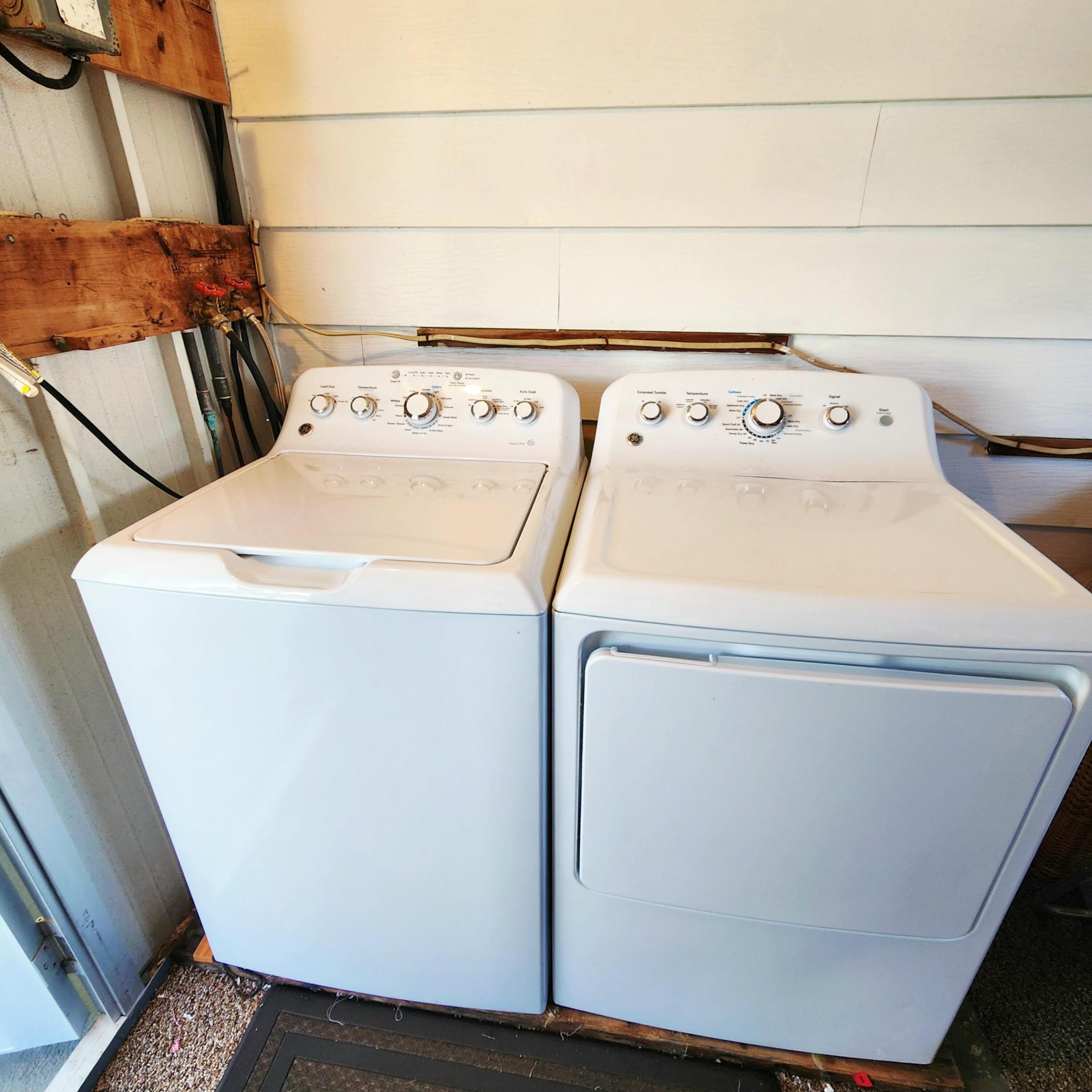 Spanish Lakes Riverfront - Residential