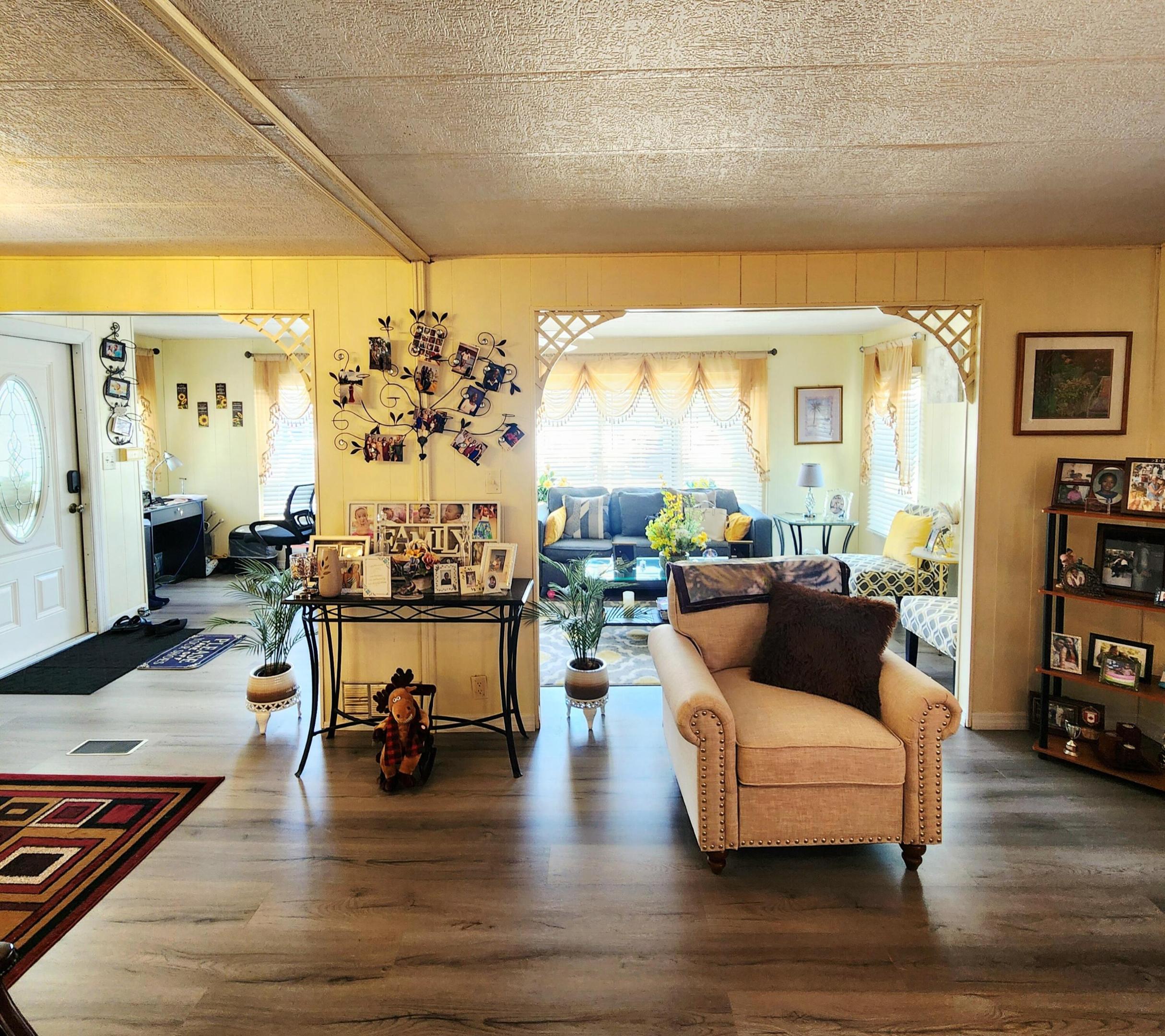 Spanish Lakes Riverfront - Residential