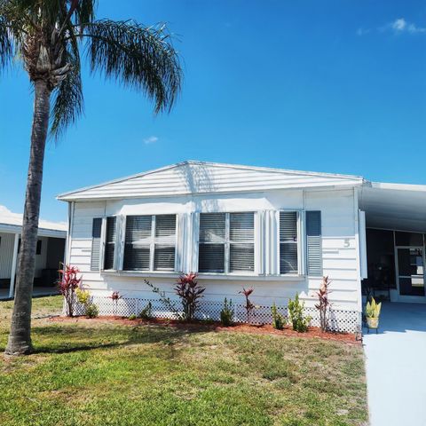 Photo of 5 El Portal Lane, Port Saint Lucie, FL 34952 (MLS # B26008242)