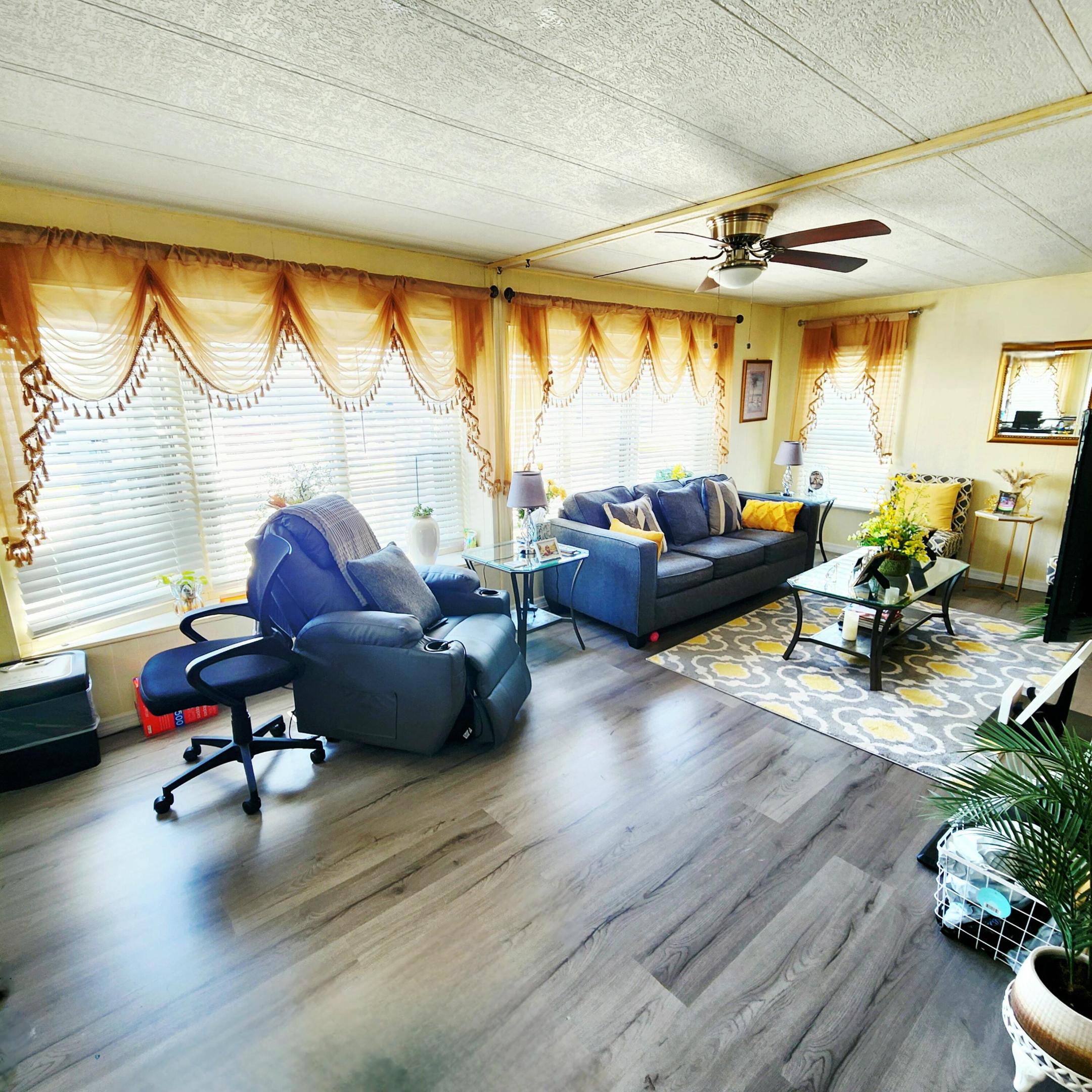 Spanish Lakes Riverfront - Residential