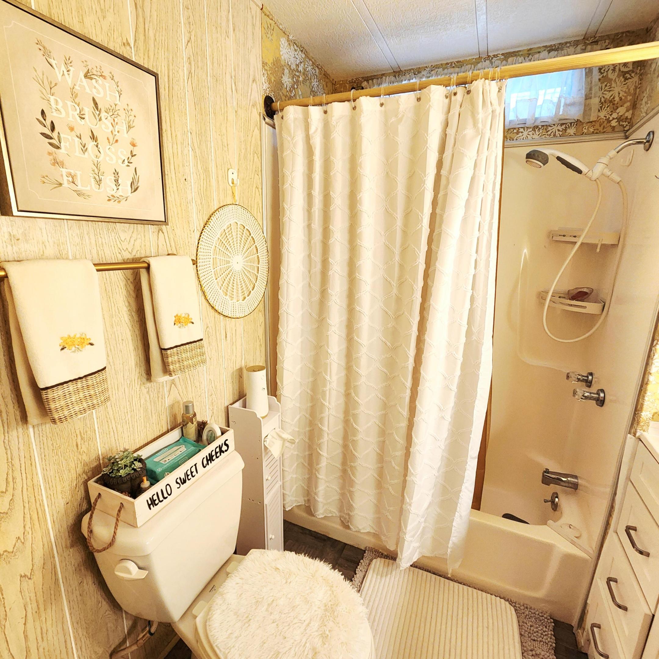 Spanish Lakes Riverfront - Residential