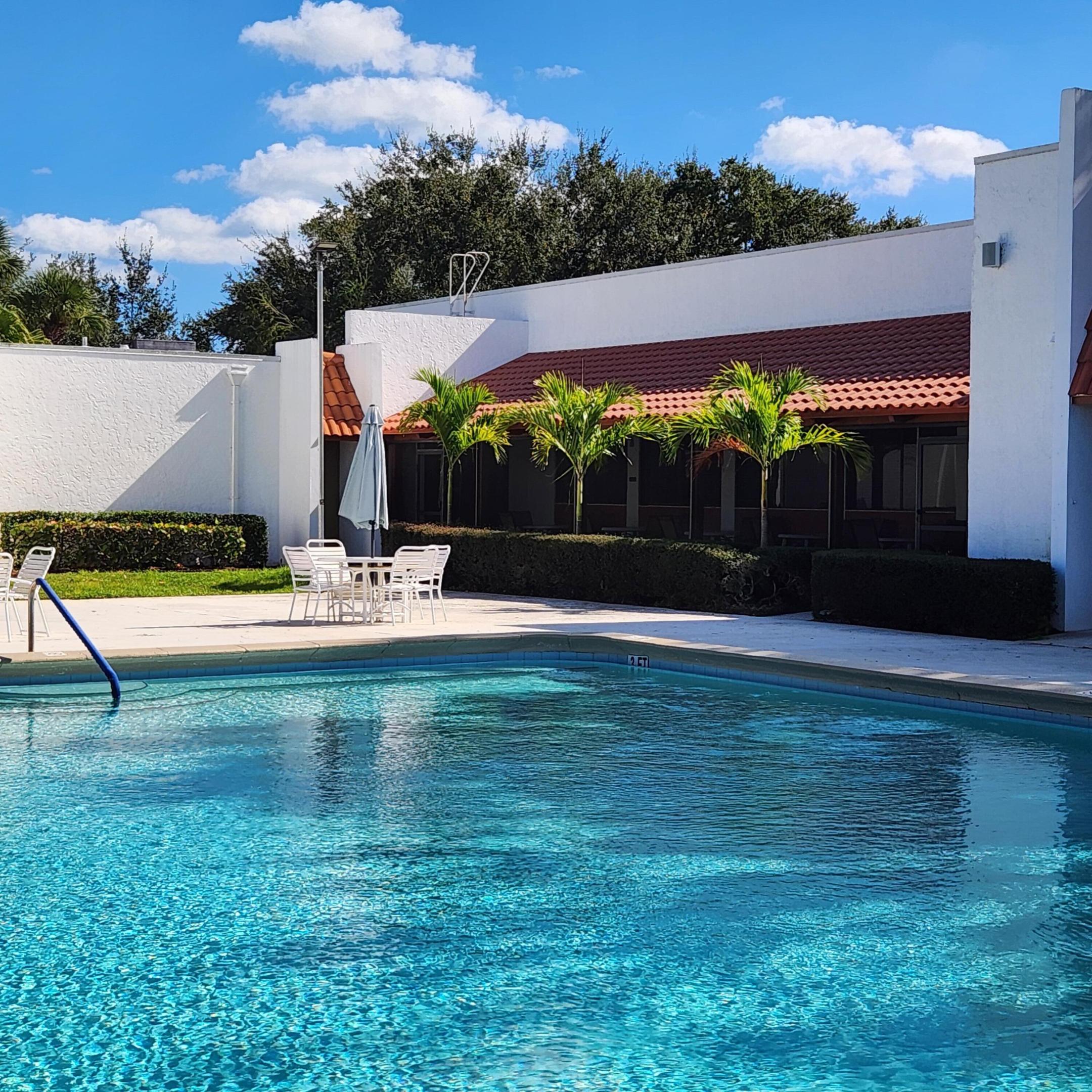 Spanish Lakes Riverfront - Residential