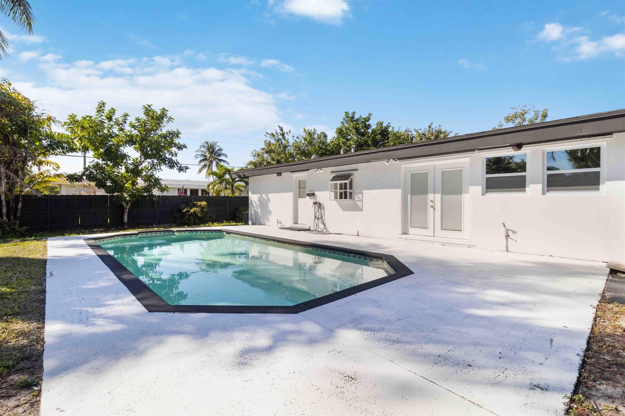 PLANTATION PARK - Residential