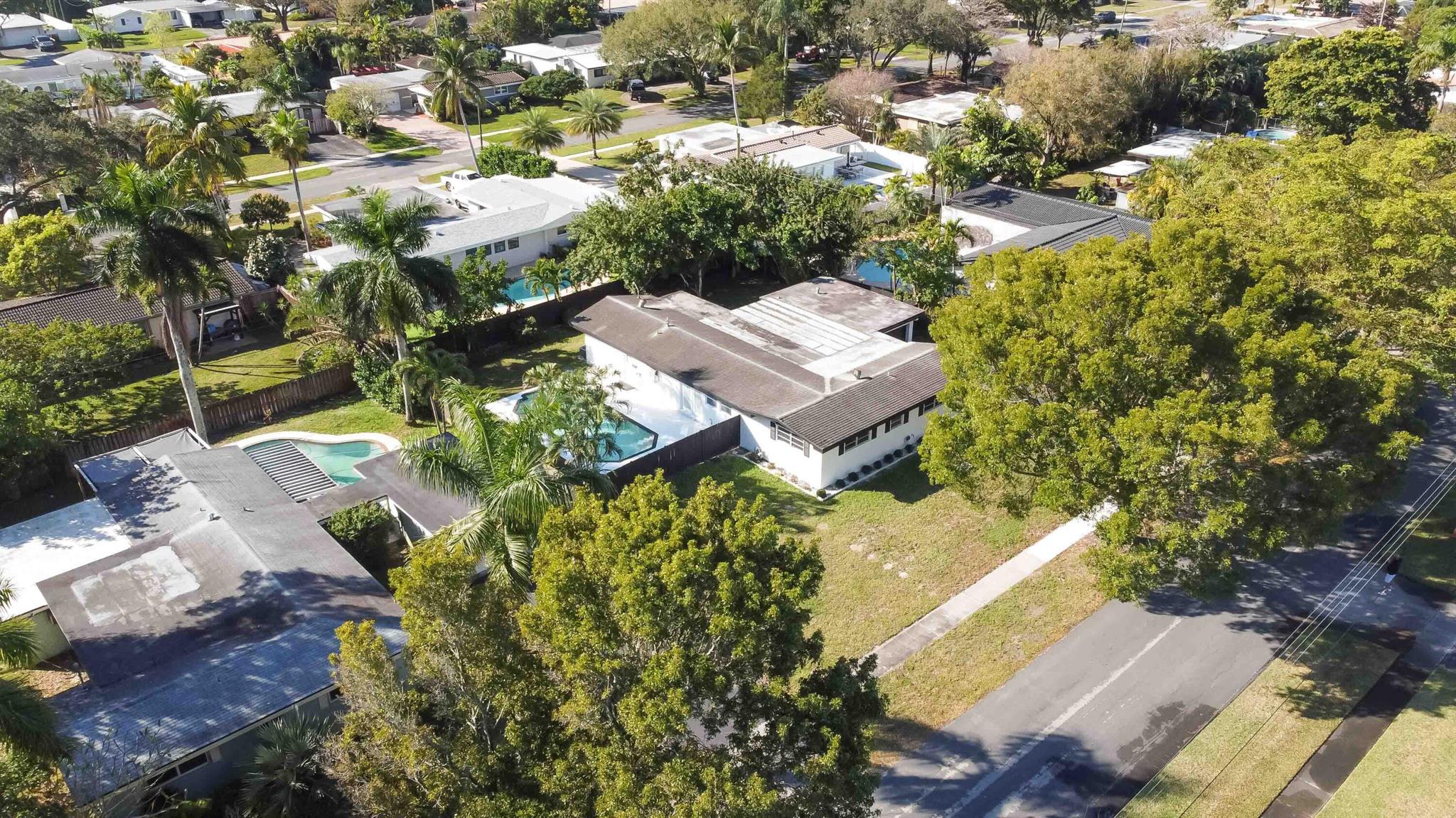 PLANTATION PARK - Residential