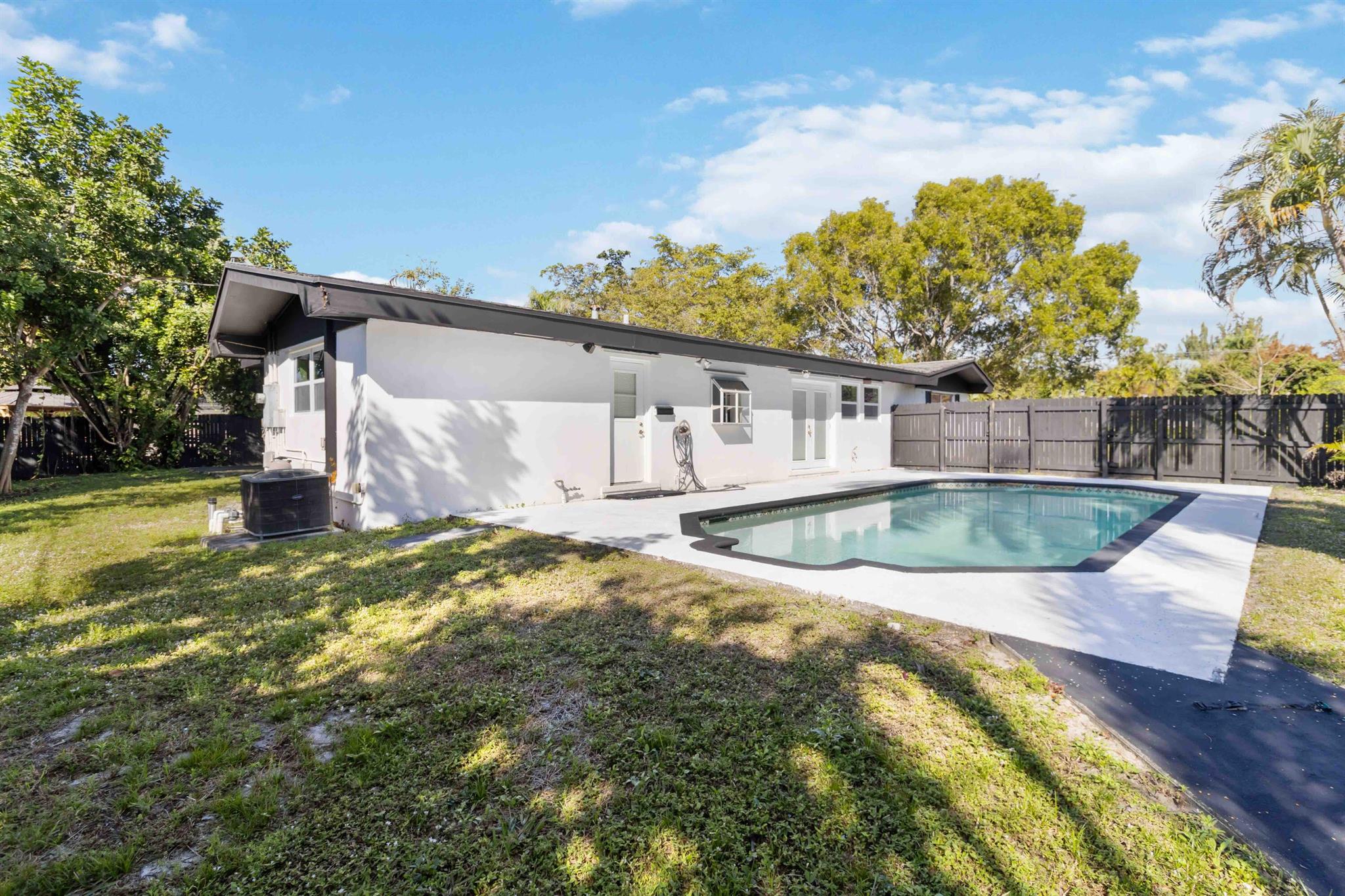 PLANTATION PARK - Residential