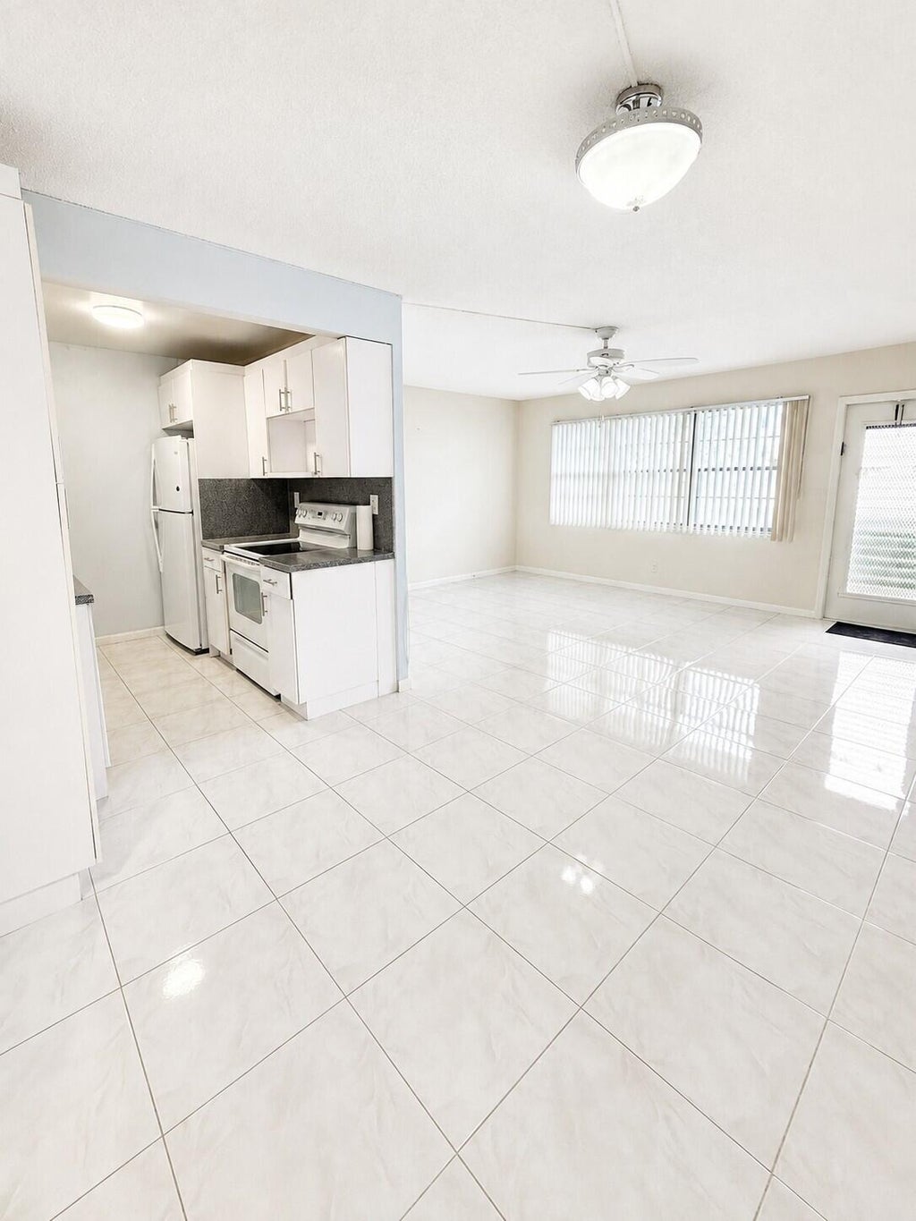 Photo of 1089 WOLVERTON E #1089, Boca Raton, FL 33434 (MLS # B26069349)