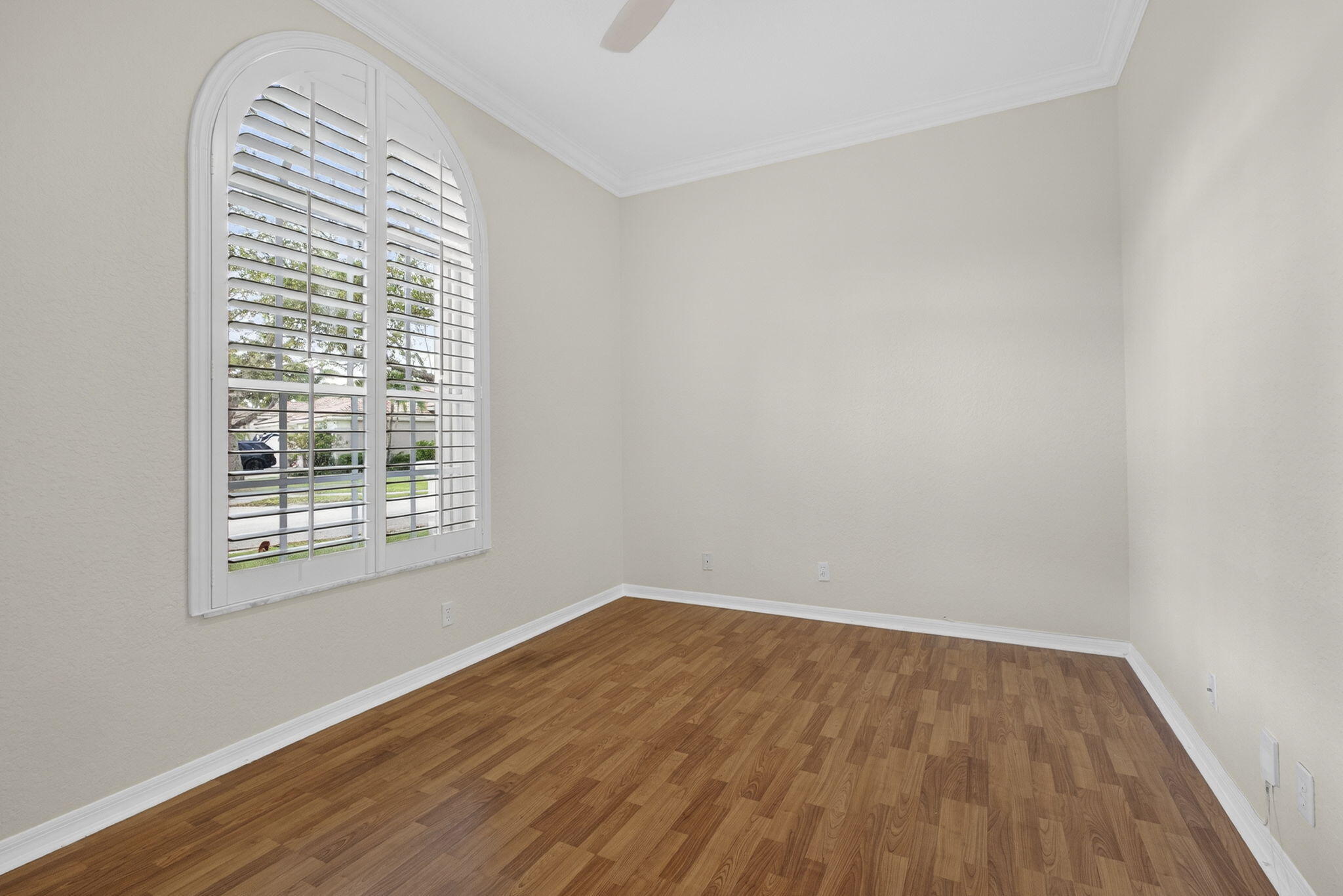 ANDROS ISLE PAR B - Residential Lease