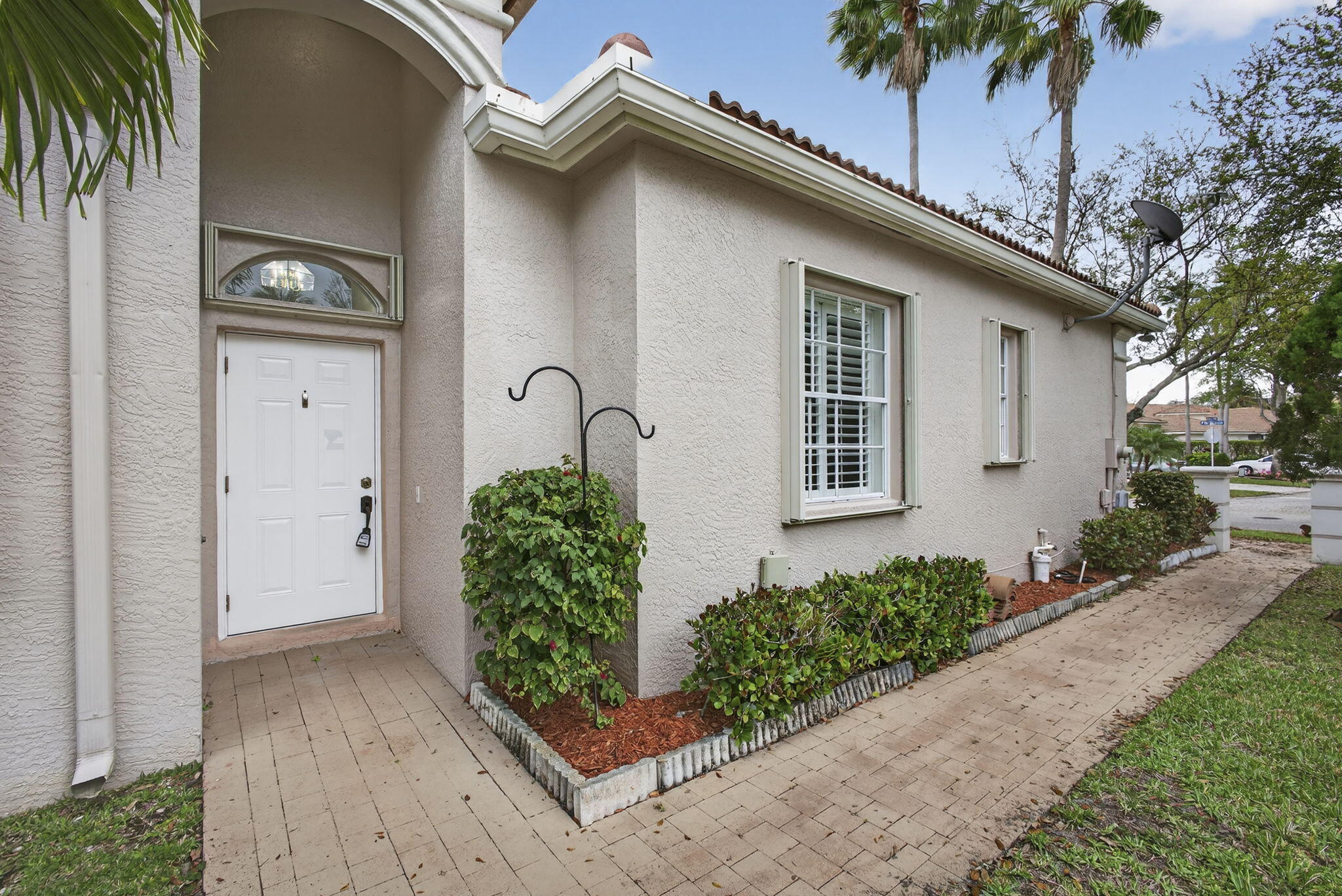 ANDROS ISLE PAR B - Residential Lease