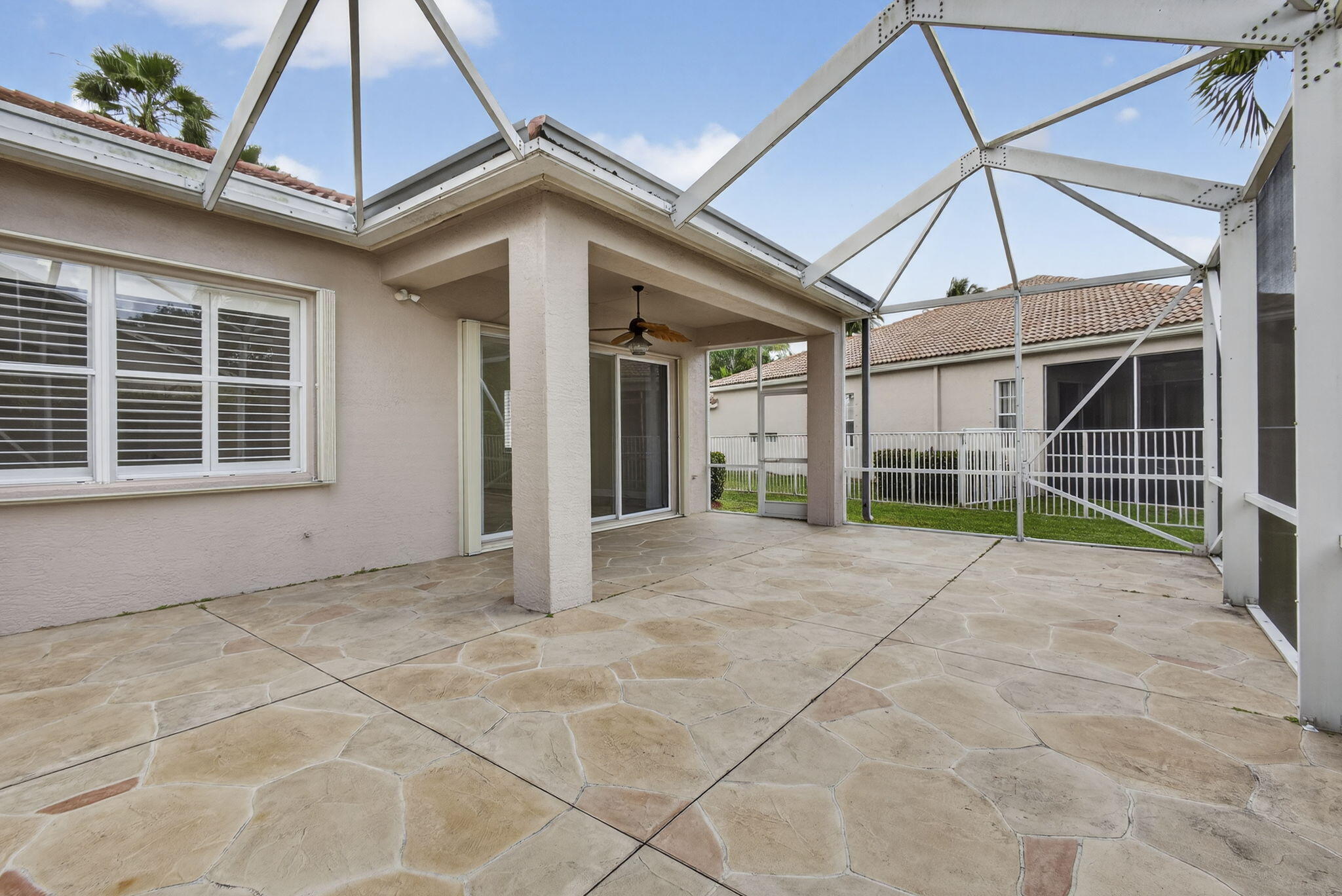 ANDROS ISLE PAR B - Residential Lease