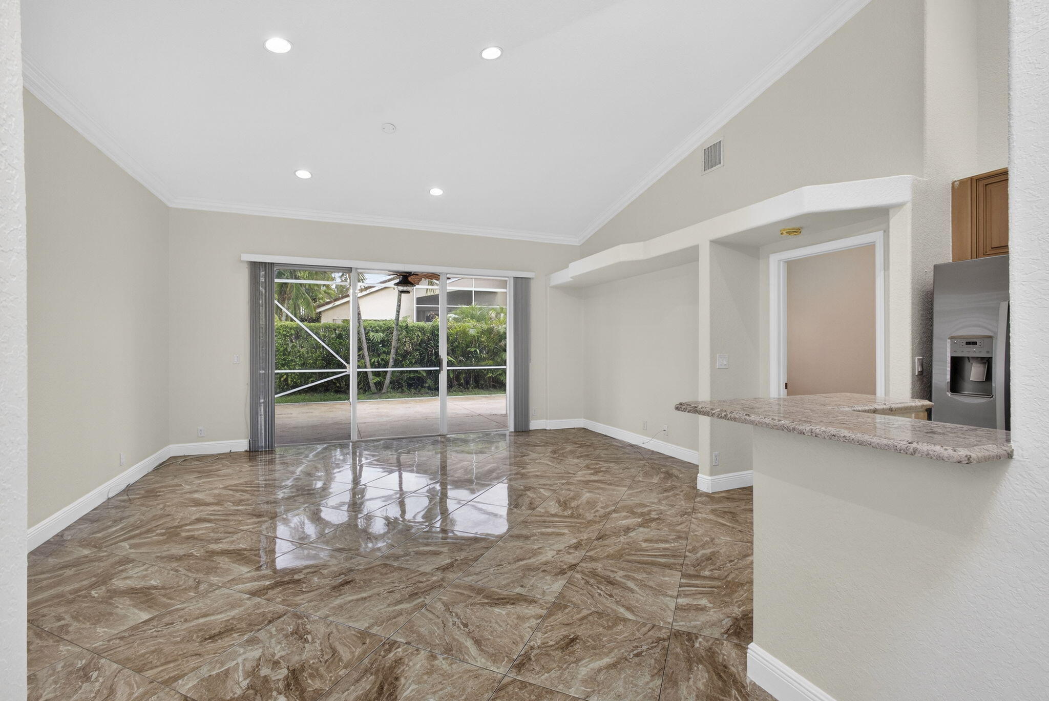 ANDROS ISLE PAR B - Residential Lease