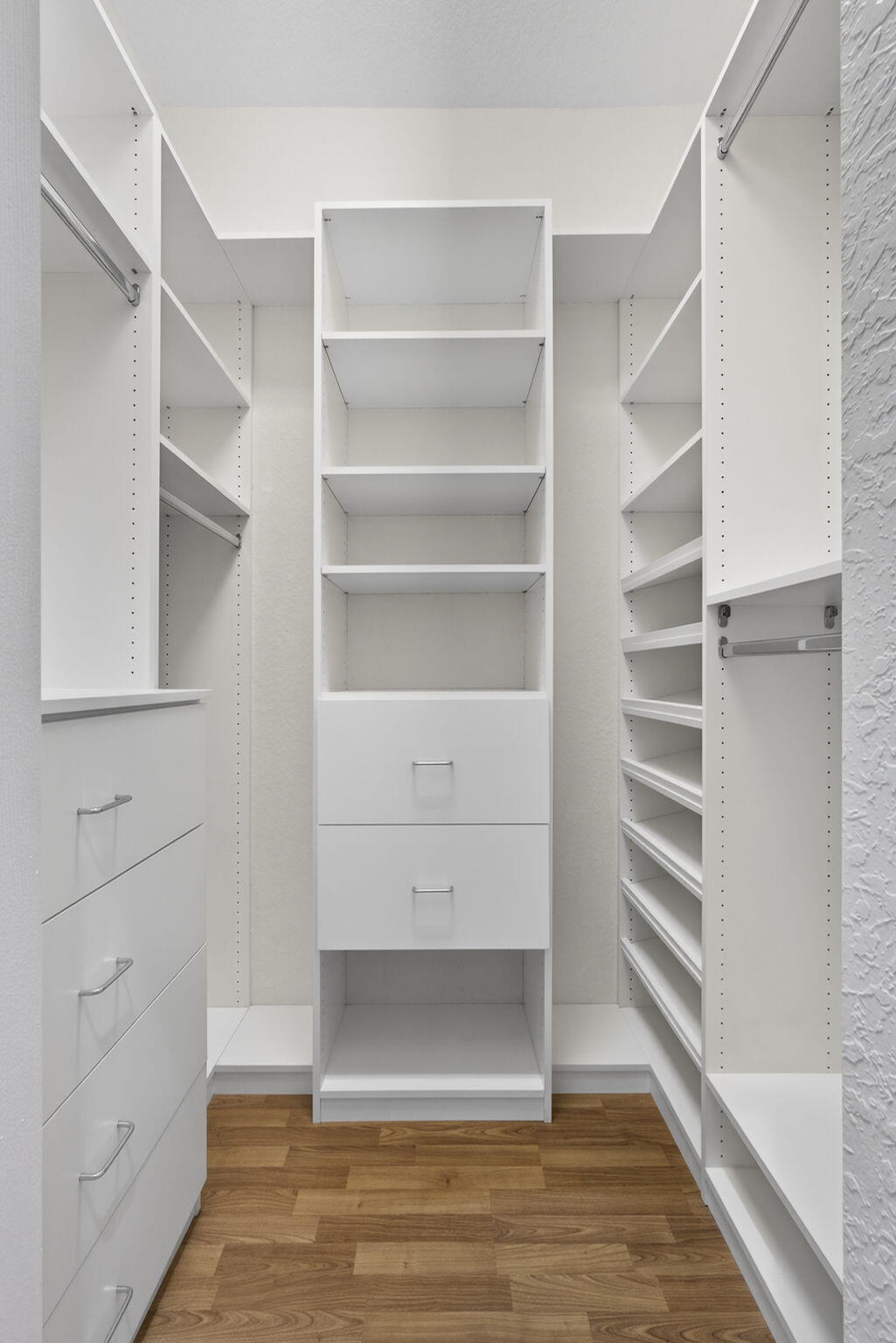 ANDROS ISLE PAR B - Residential Lease