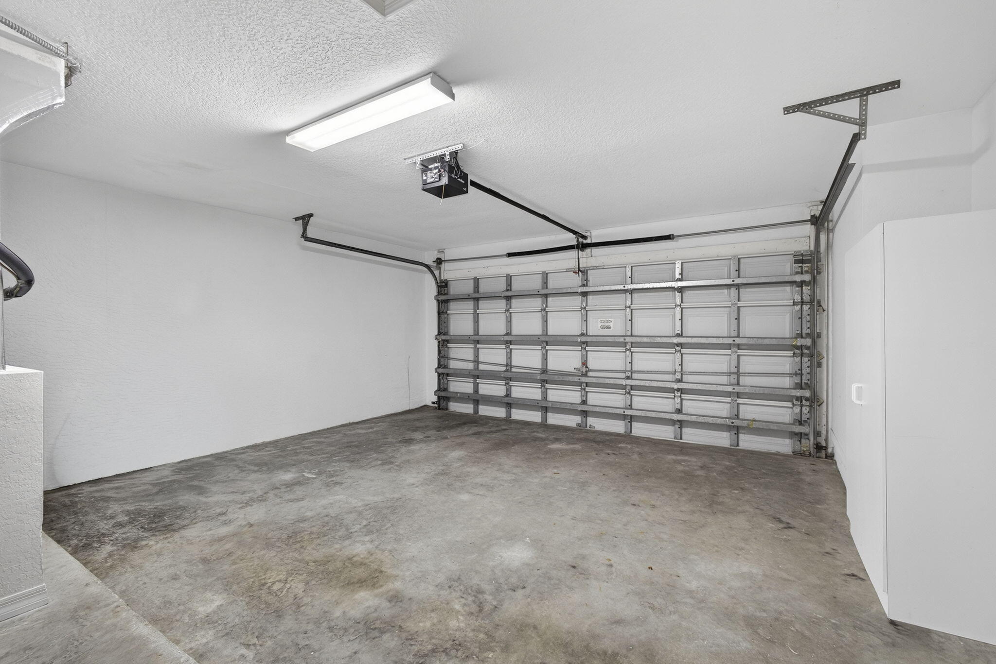 ANDROS ISLE PAR B - Residential Lease