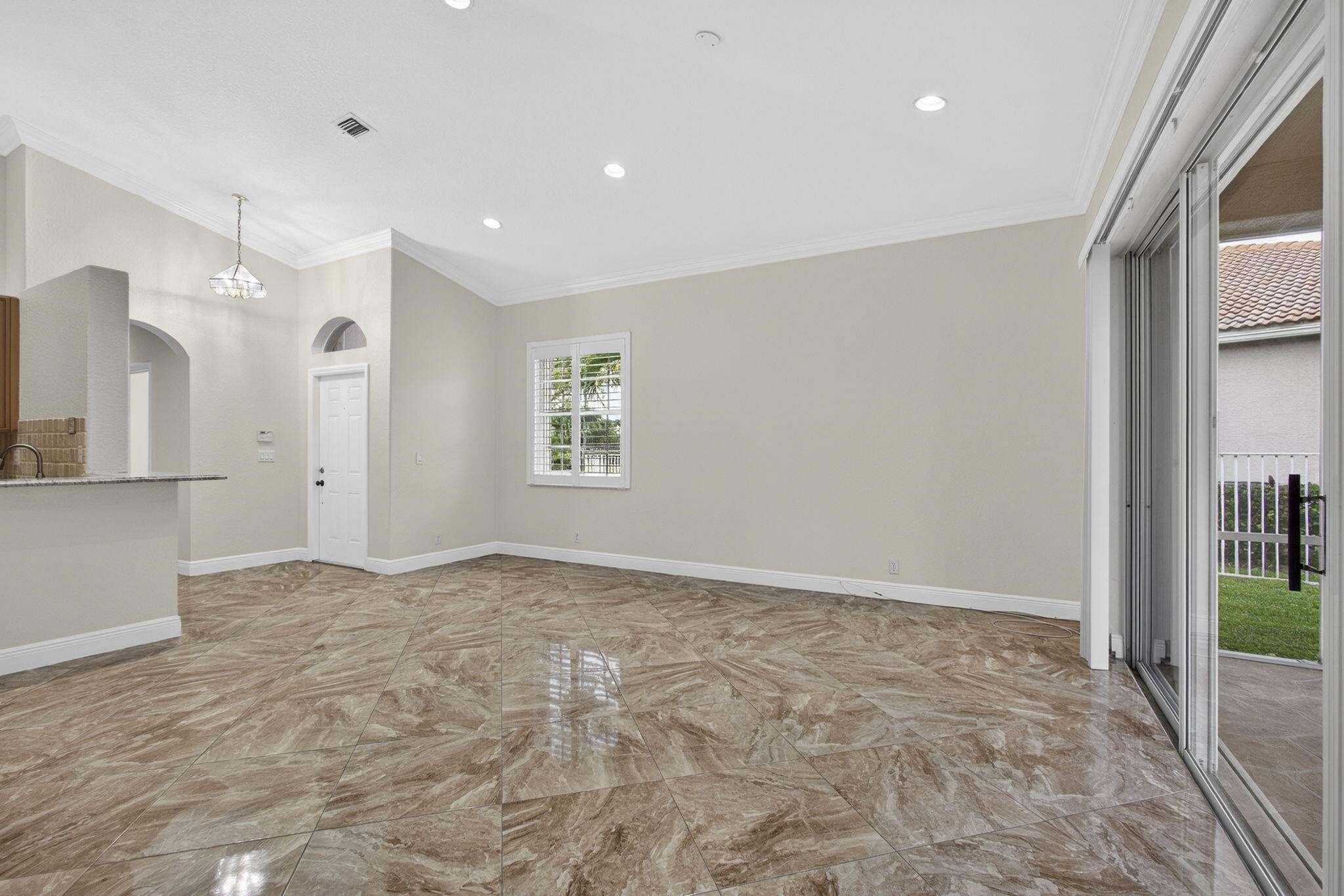 ANDROS ISLE PAR B - Residential Lease