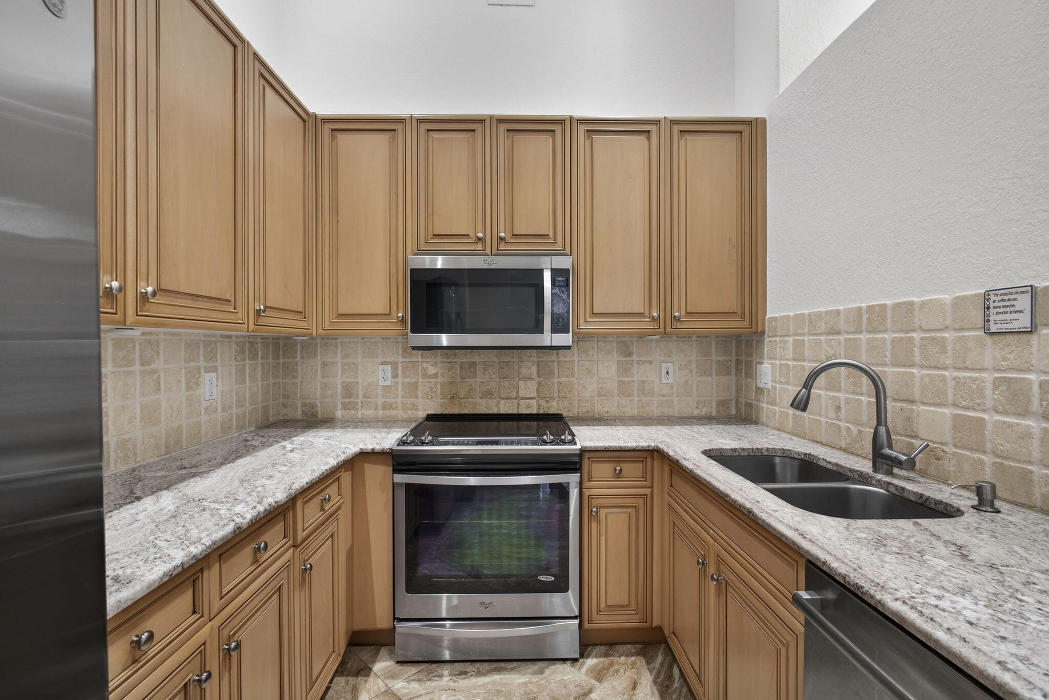 ANDROS ISLE PAR B - Residential Lease