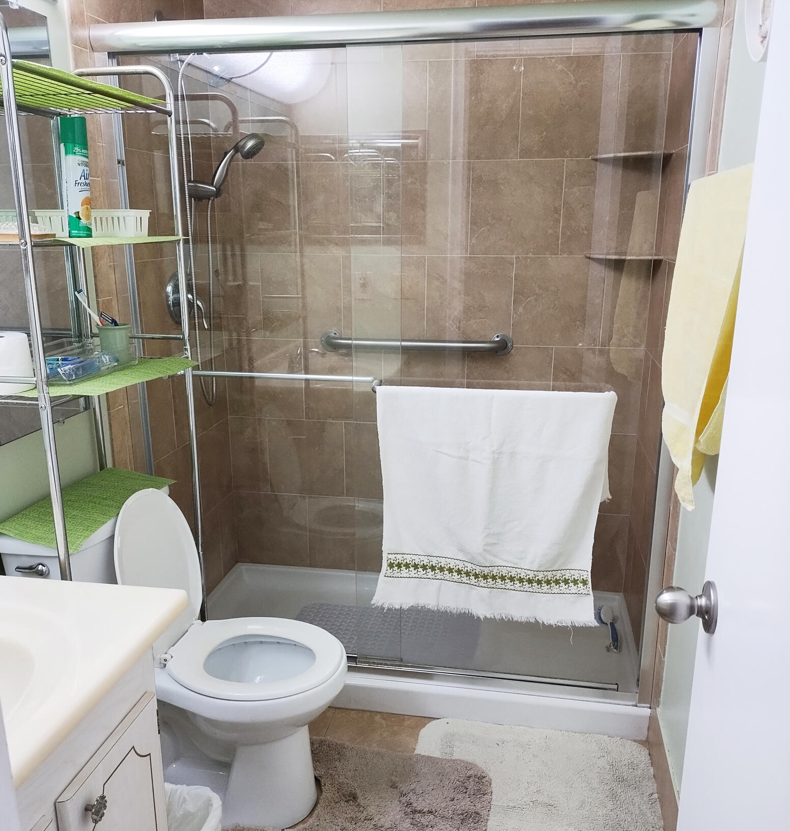 HARWOOD B CONDO - Residential Lease