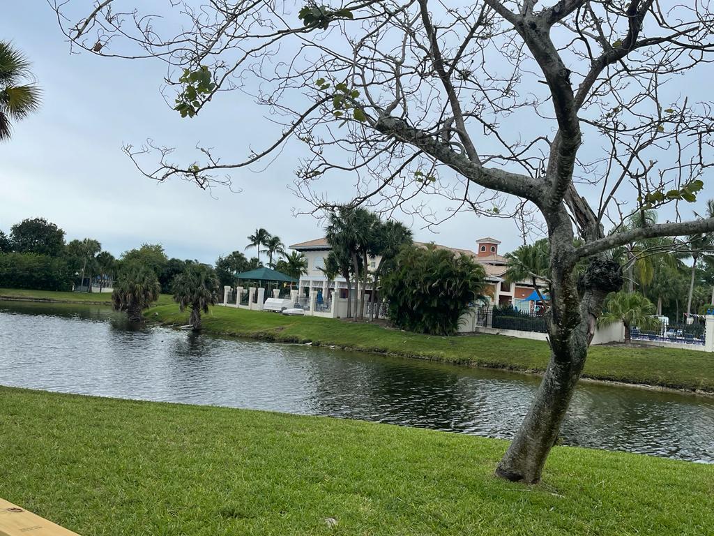 TOWN PLACE CONDO I AND II - Residential Lease