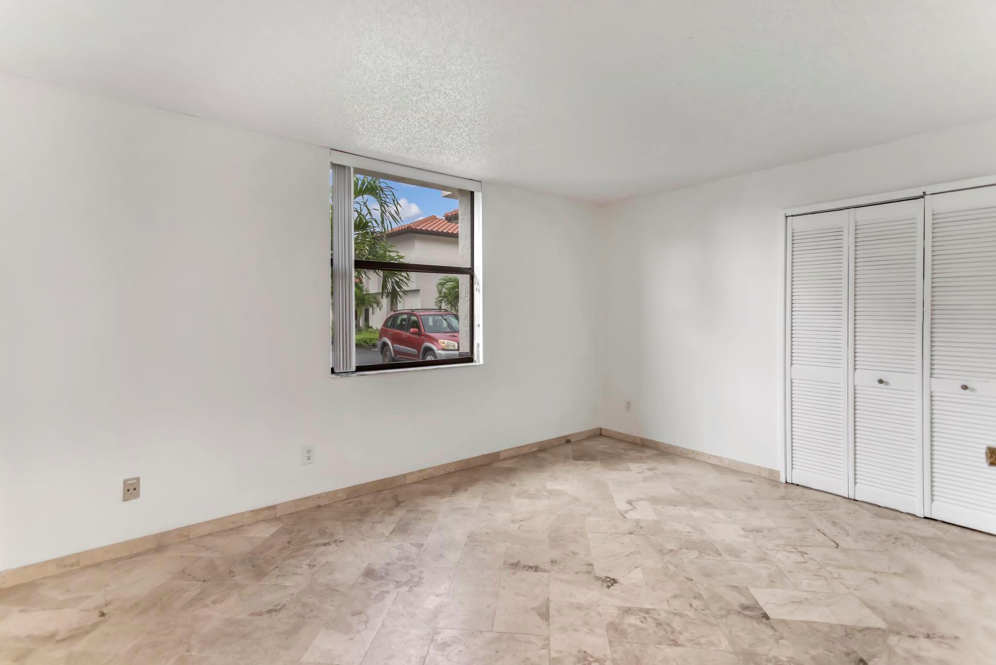 TOWN PLACE CONDO I AND II - Residential Lease