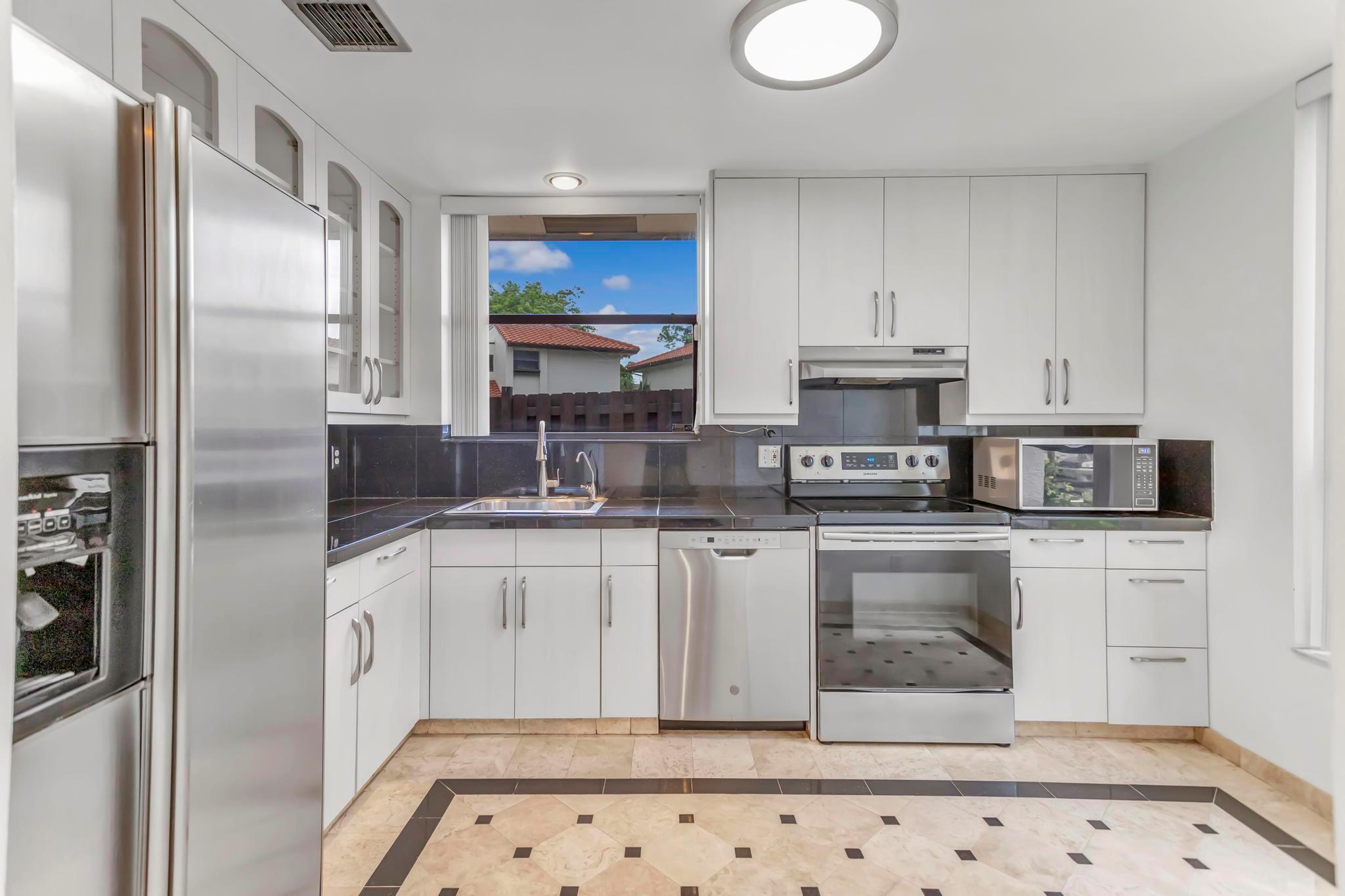 TOWN PLACE CONDO I AND II - Residential Lease