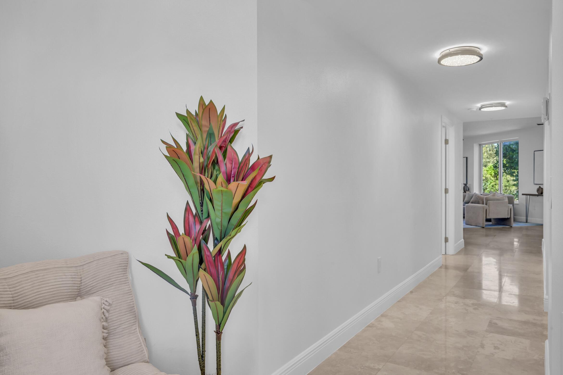 2880 NE 14TH ST Causeway 213
