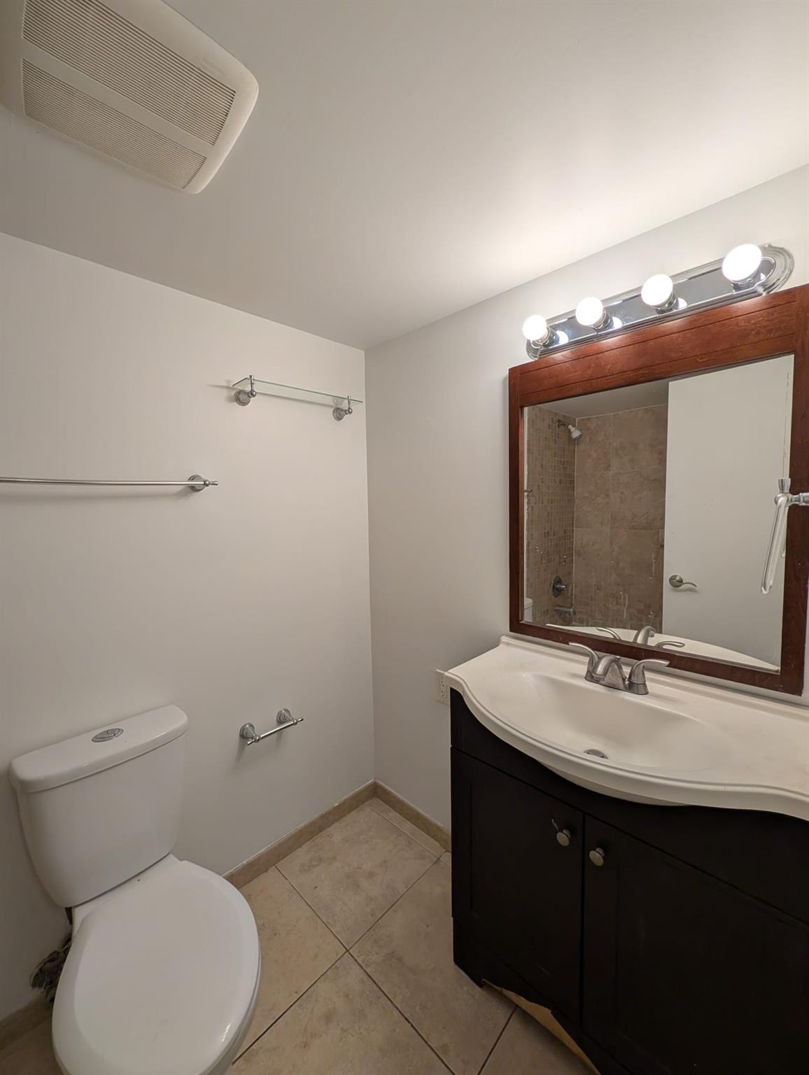 Bayview Palms - Residential Lease