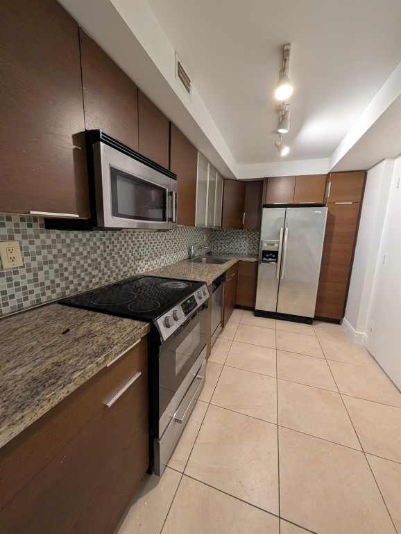 Bayview Palms - Residential Lease