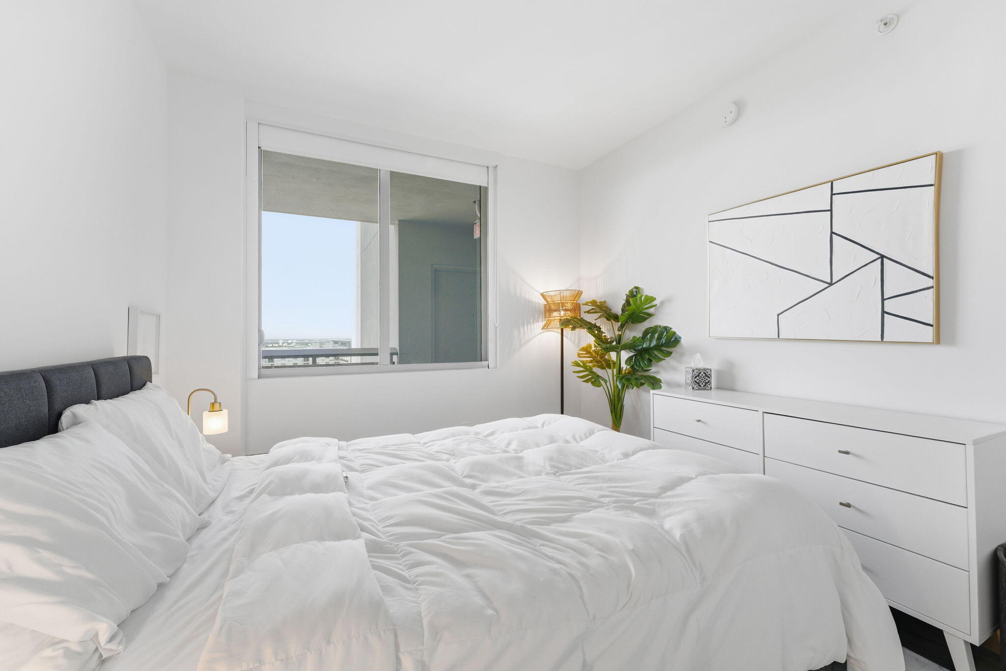 THE HARBOUR SOUTH CONDO - Residential