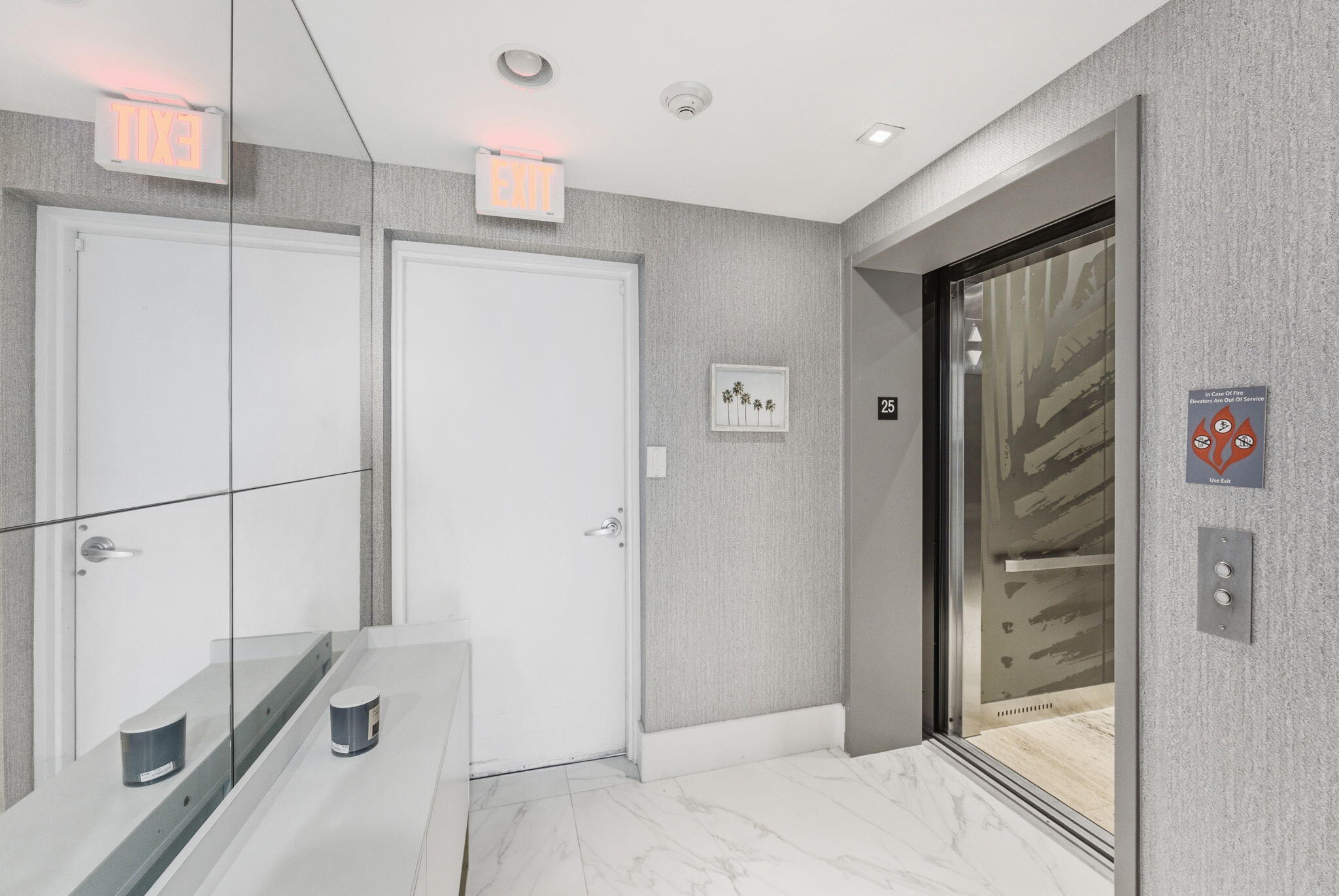 THE HARBOUR SOUTH CONDO - Residential