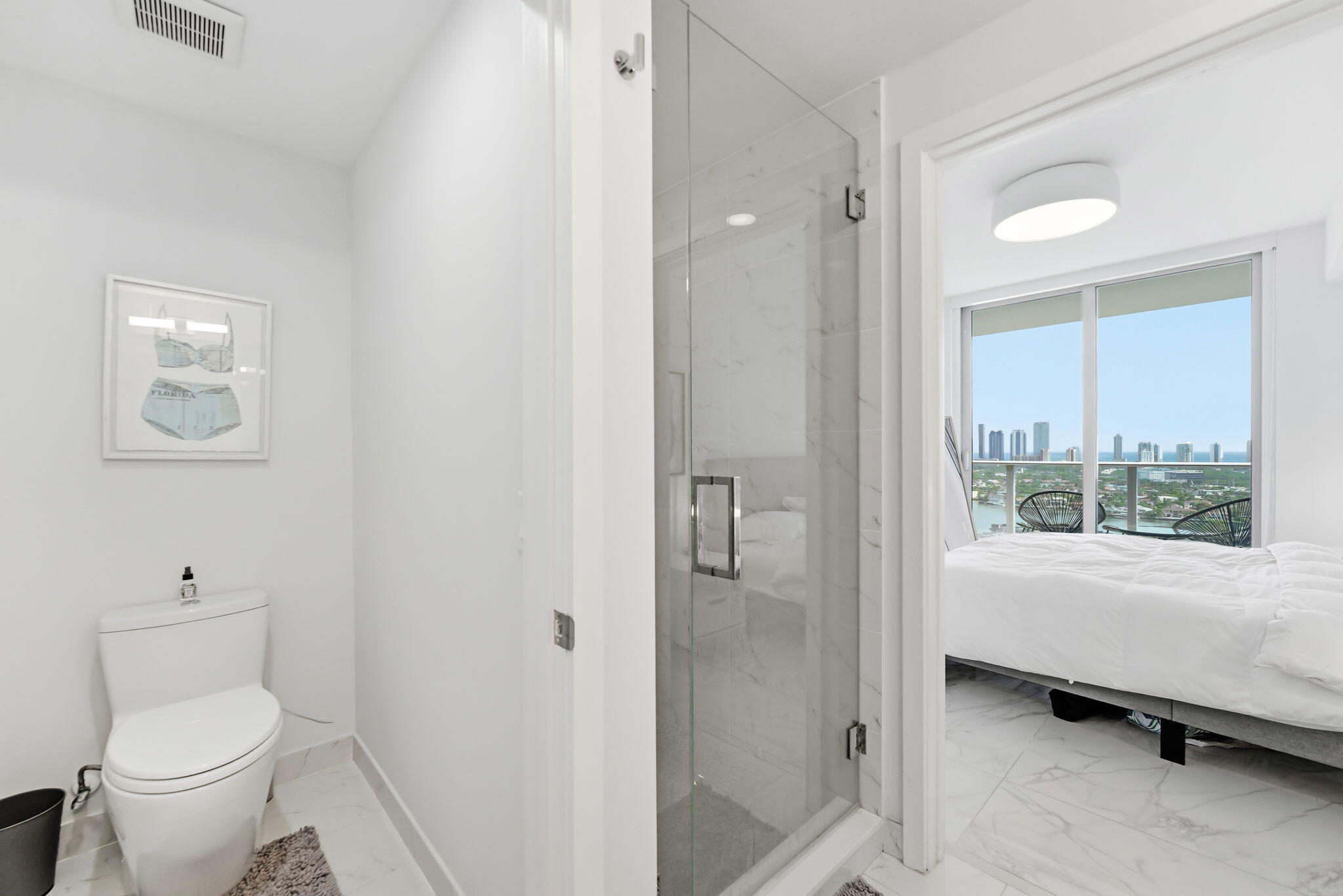 THE HARBOUR SOUTH CONDO - Residential