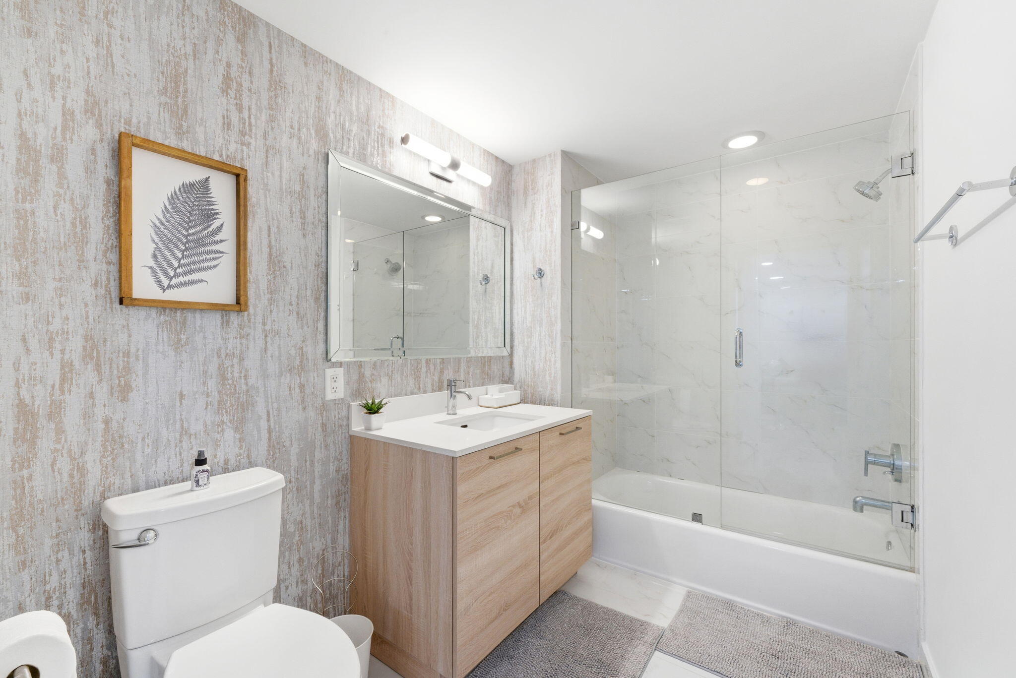 THE HARBOUR SOUTH CONDO - Residential