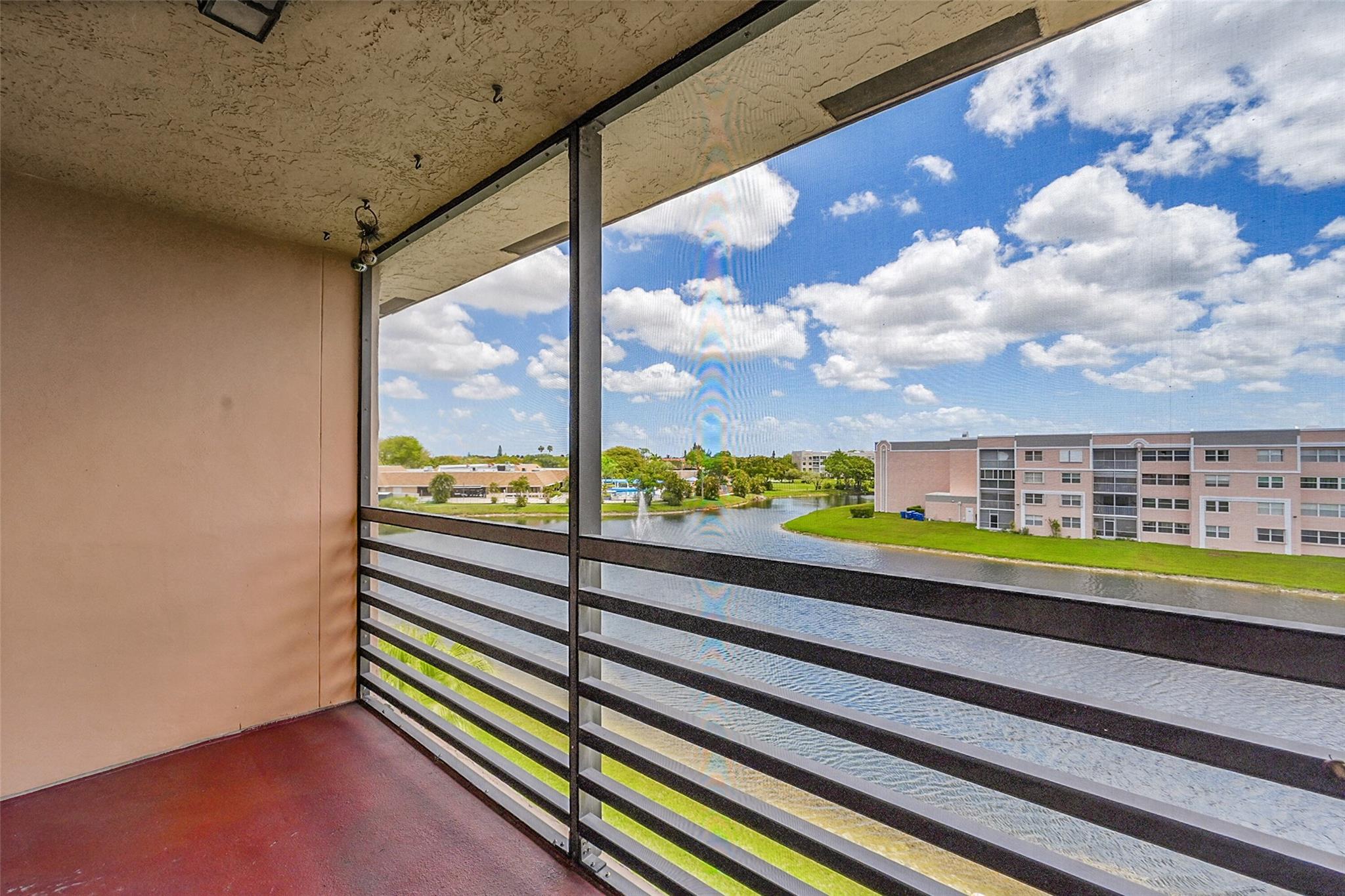 SUNRISE LAKES PHASE IV - Residential