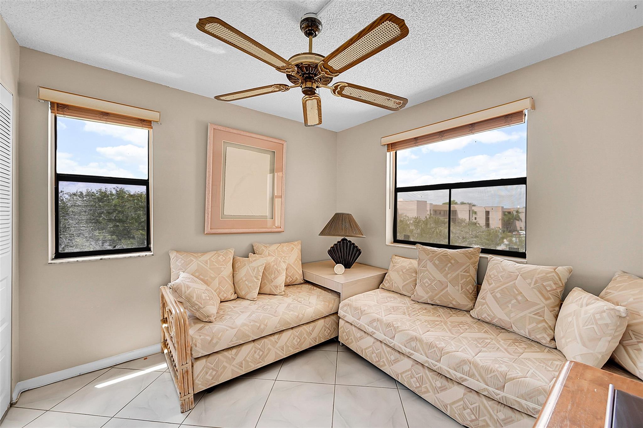 SUNRISE LAKES PHASE IV - Residential