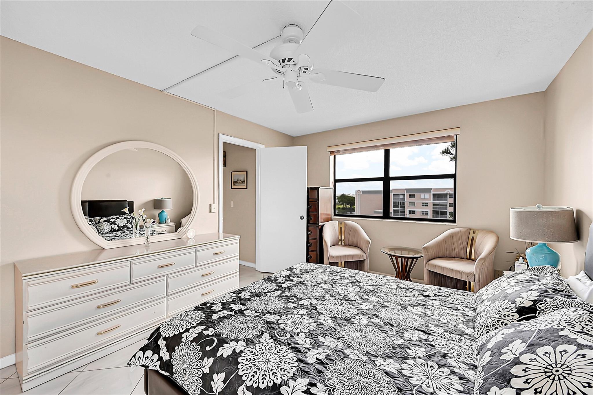 SUNRISE LAKES PHASE IV - Residential
