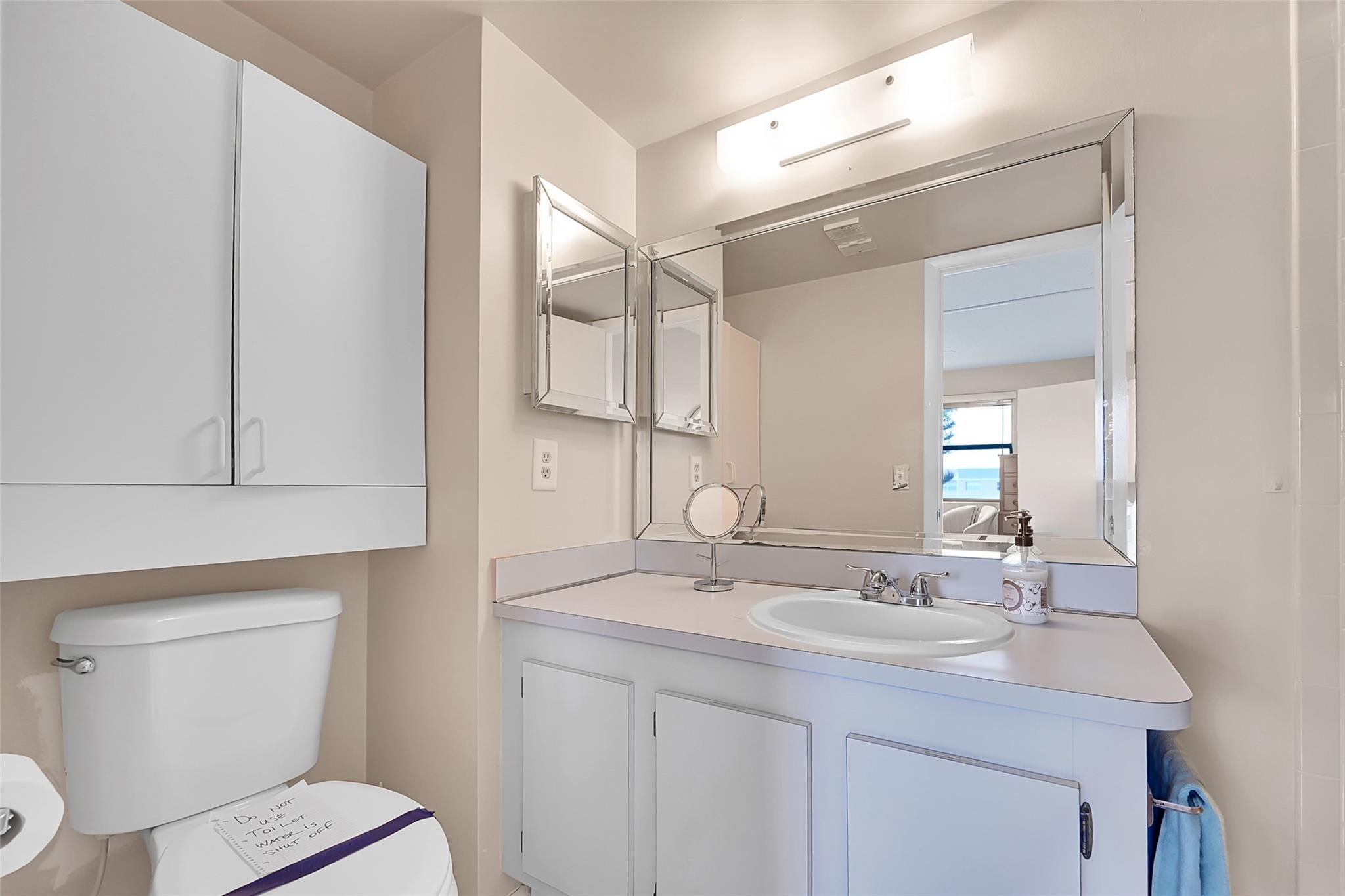 SUNRISE LAKES PHASE IV - Residential