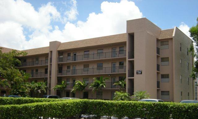 SUNRISE LAKES PHASE IV - Residential