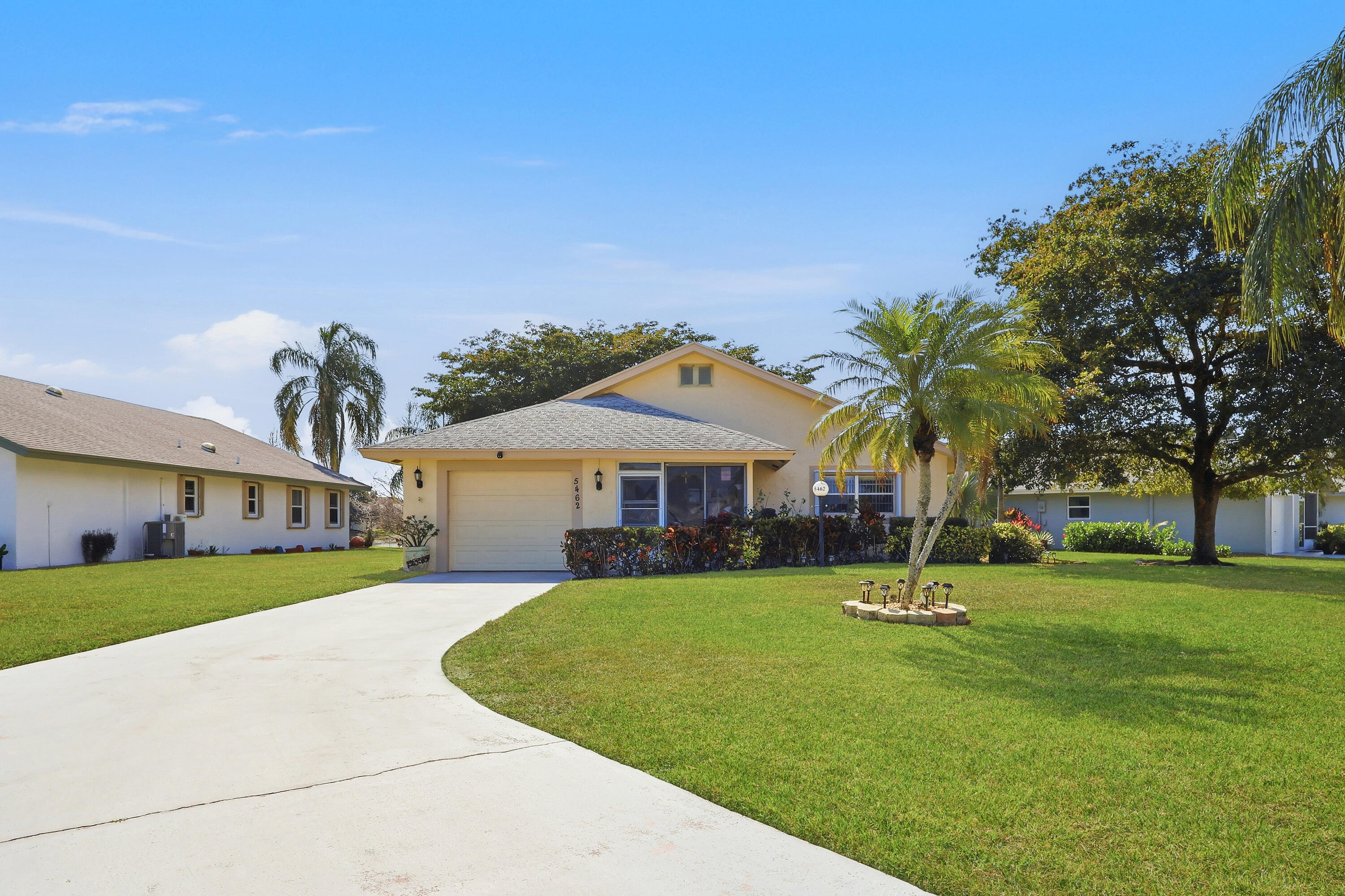 CYPRESS LAKES 9 - Residential