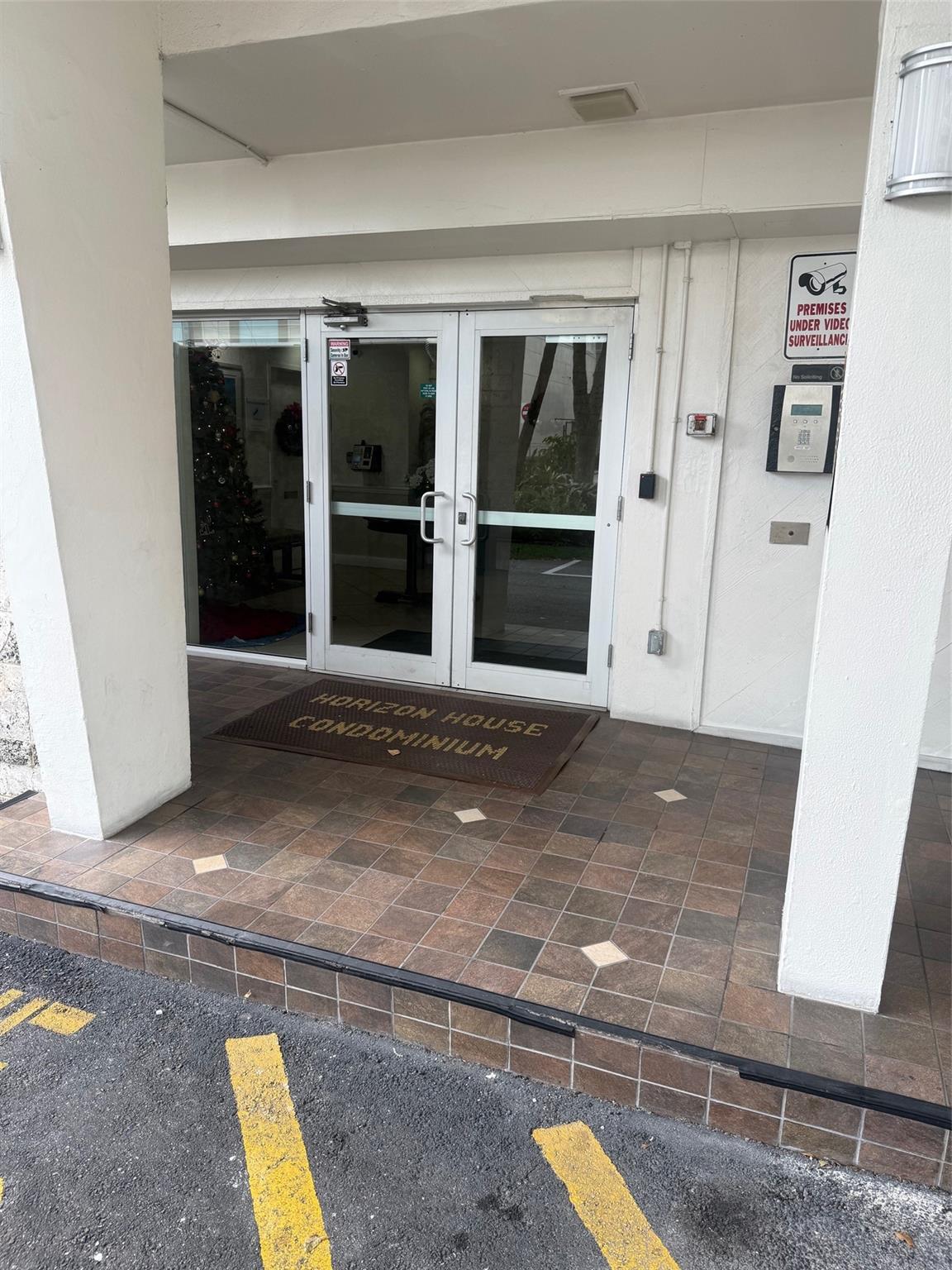 HORIZON HOUSE CONDO - Residential Lease