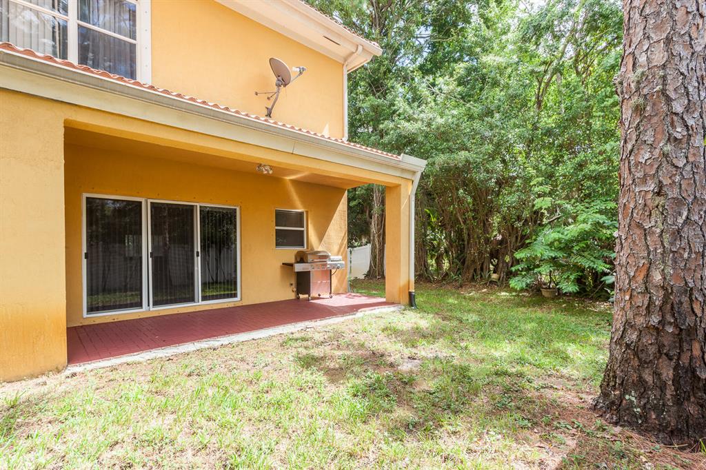 PINE GROVE TOWNHOMES - Residential