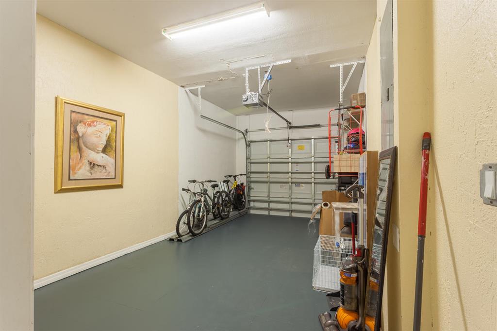 PINE GROVE TOWNHOMES - Residential