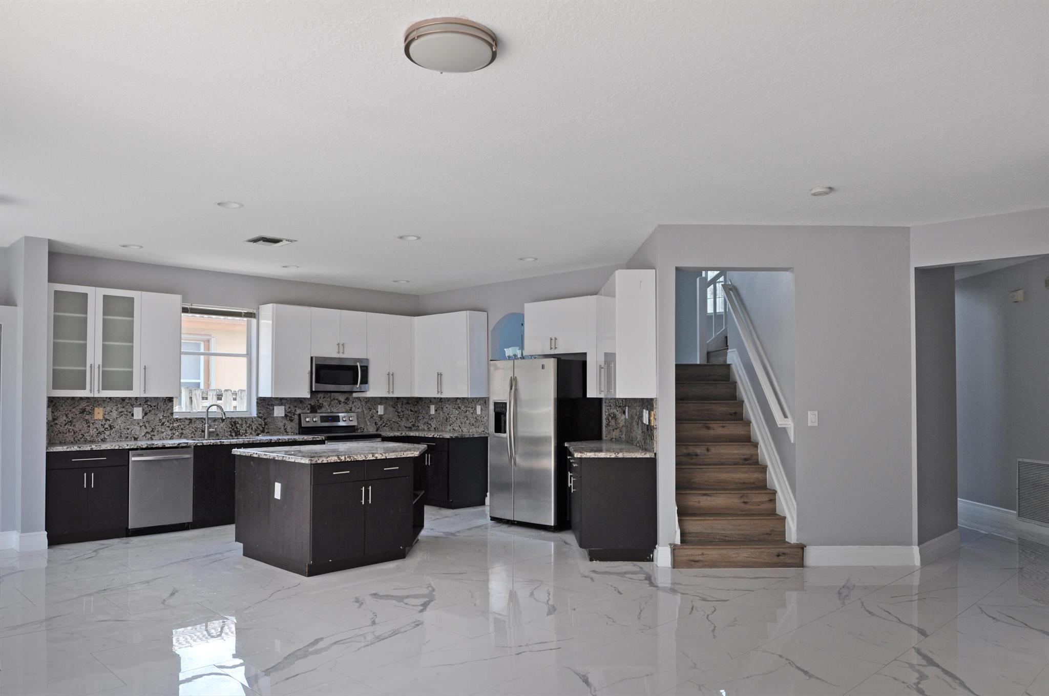 PEMBROKE FALLS - PHASE 1 - Residential Lease