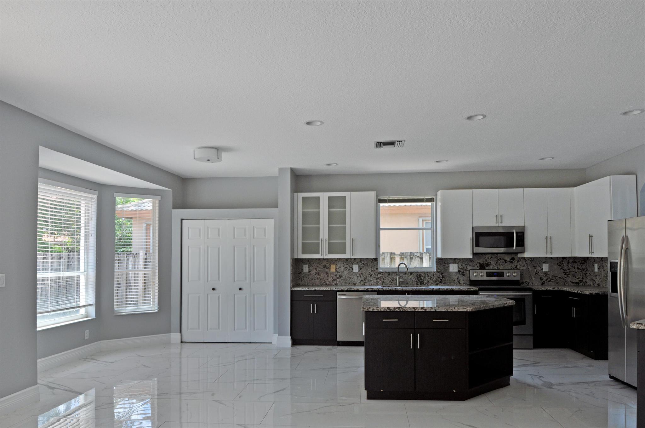 PEMBROKE FALLS - PHASE 1 - Residential Lease