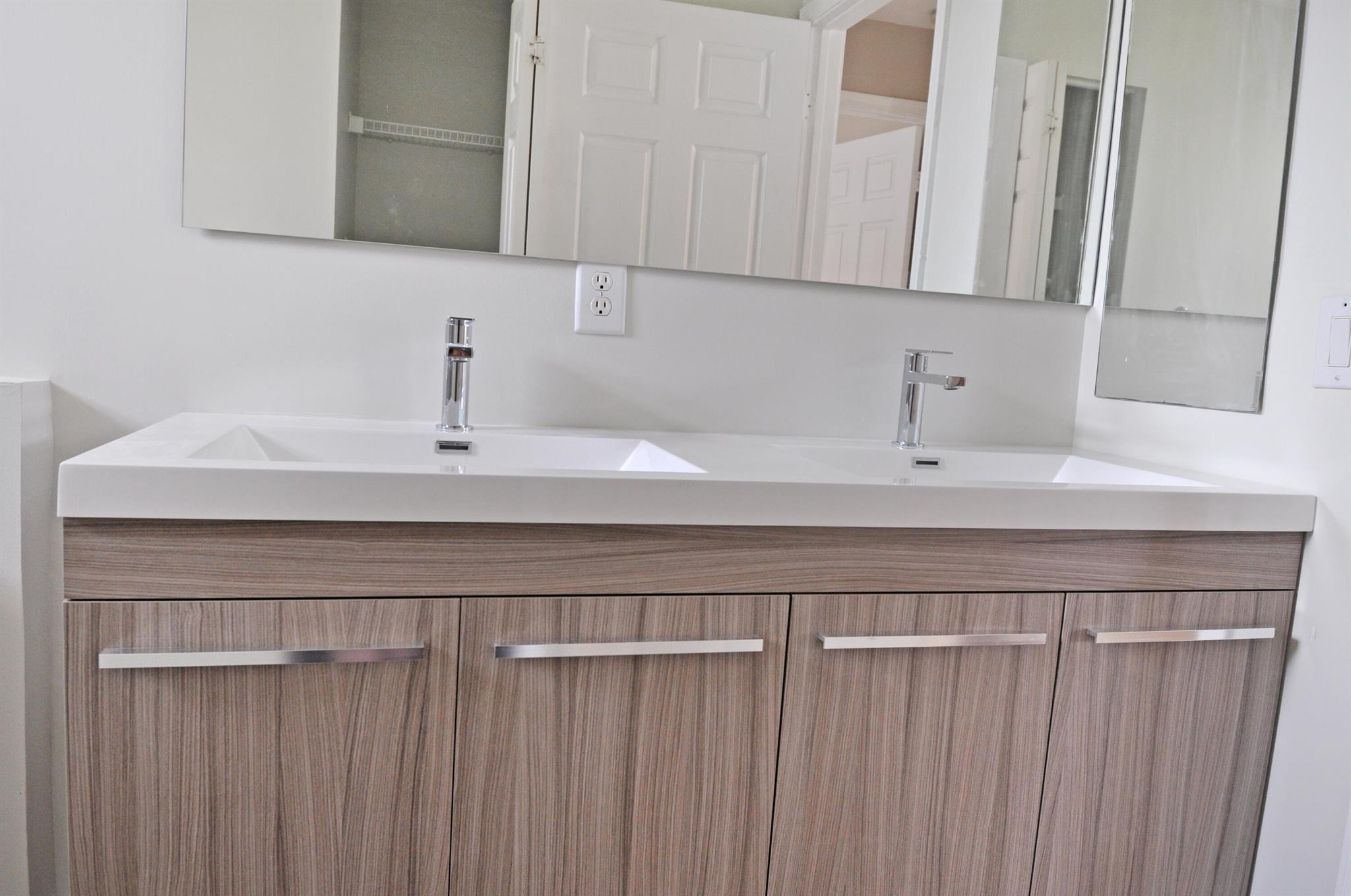 PEMBROKE FALLS - PHASE 1 - Residential Lease