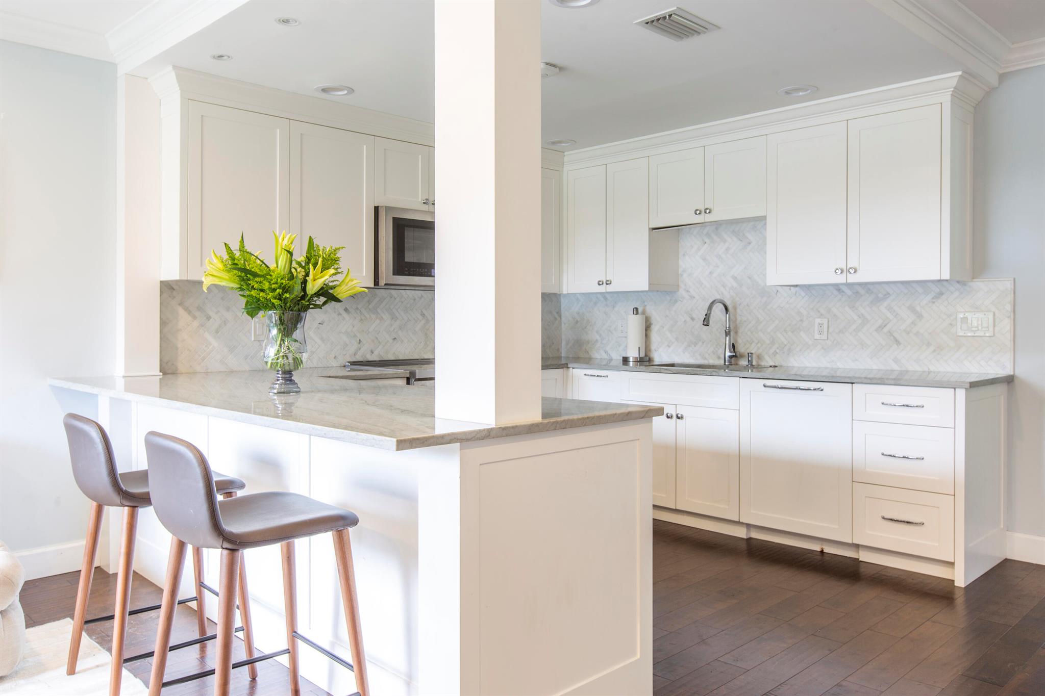 BEACH SHORES - Residential