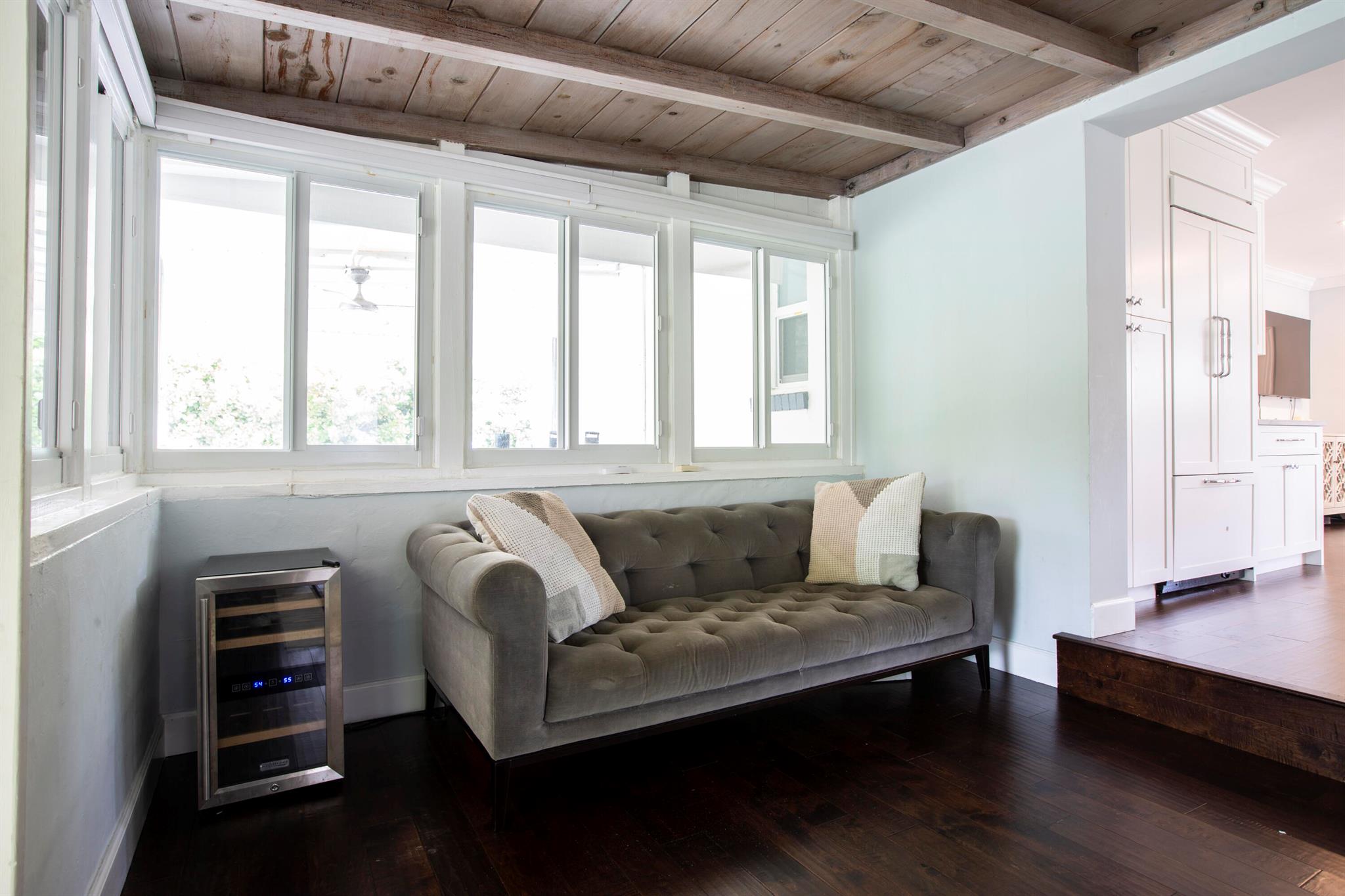 BEACH SHORES - Residential