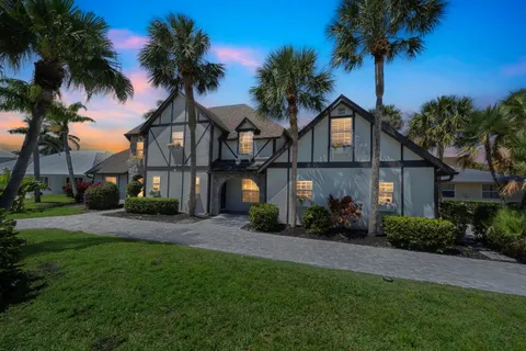 121 Queen Eugenia Court, Hutchinson Island, FL MLS: R11080195